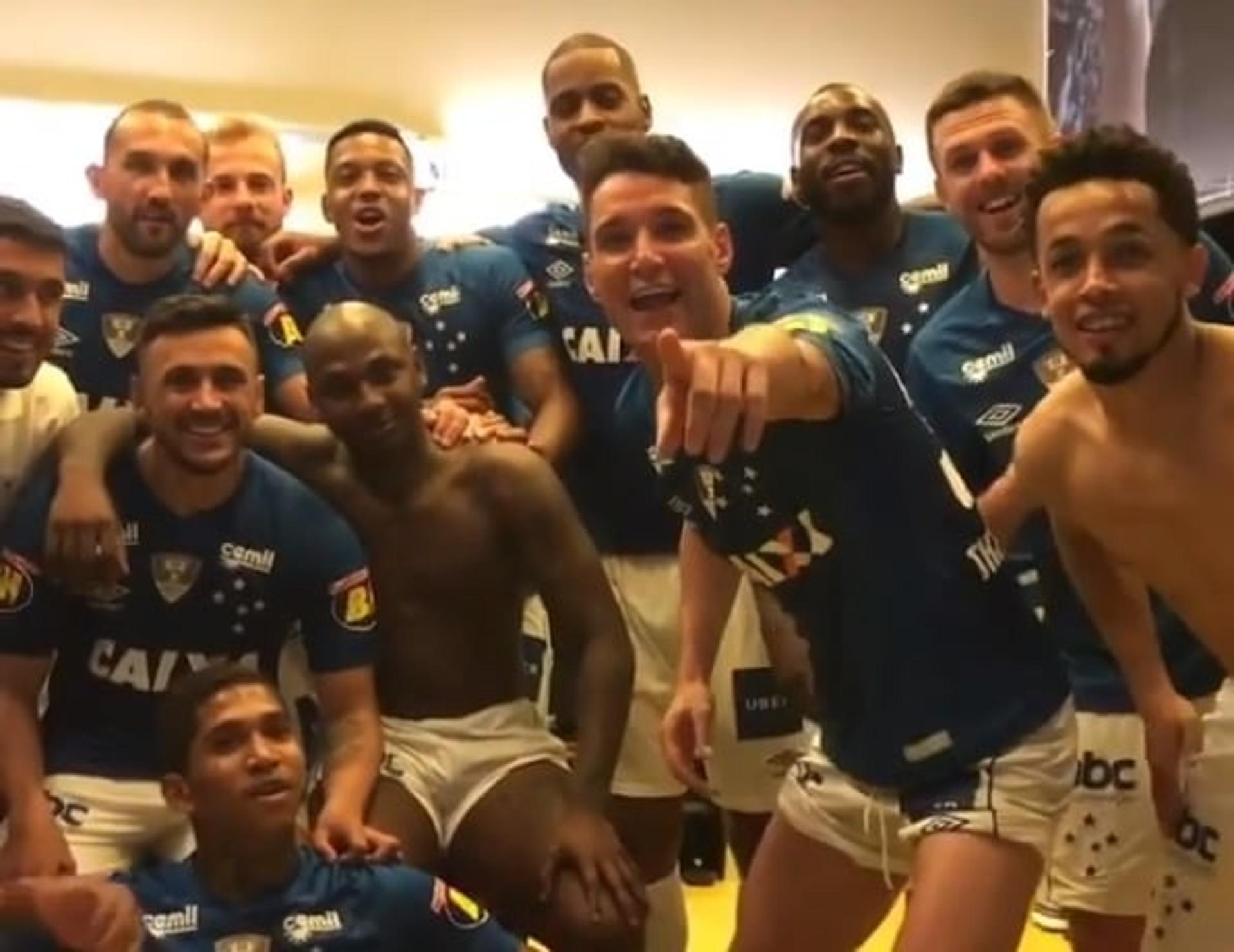 Jogadores do Cruzeiro respondem Denílson