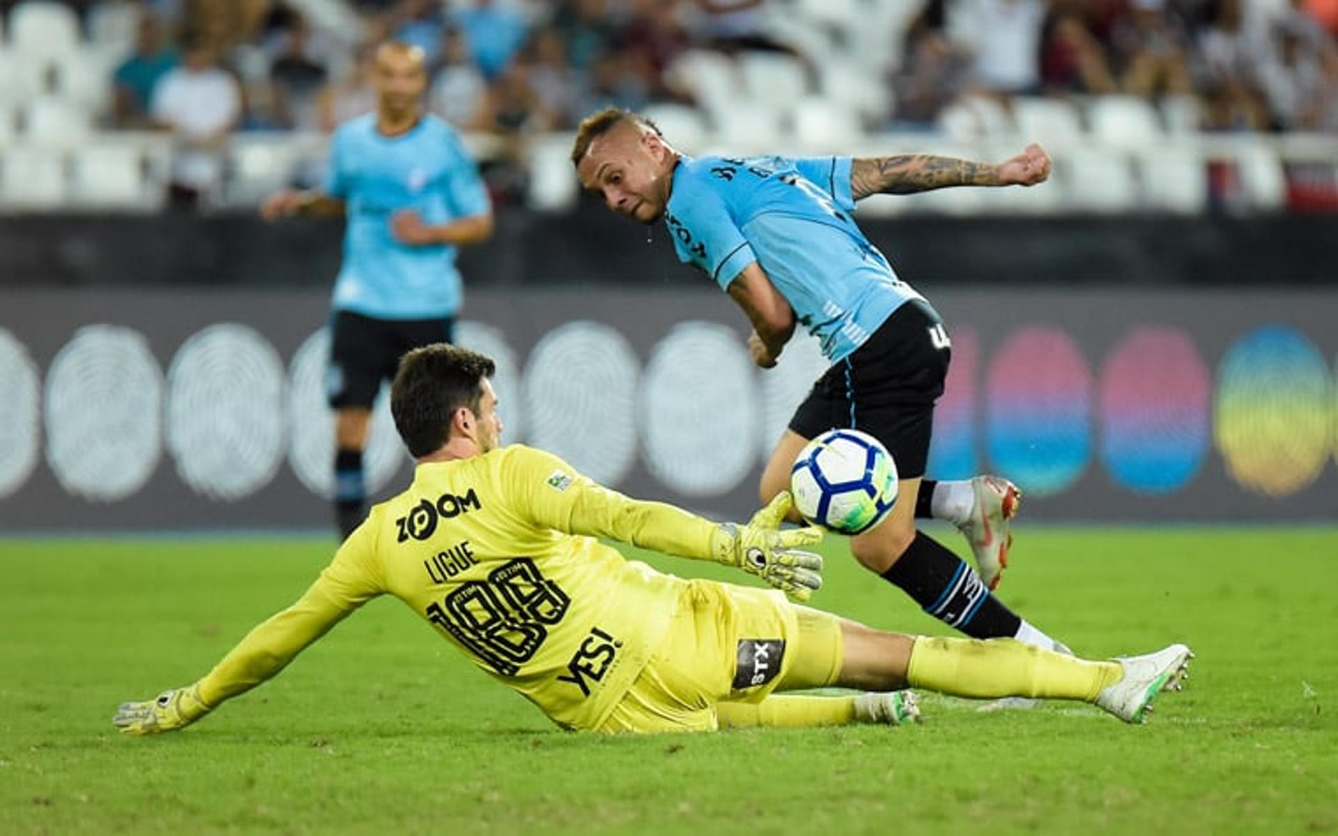 Fluminense x Grêmio - Everton