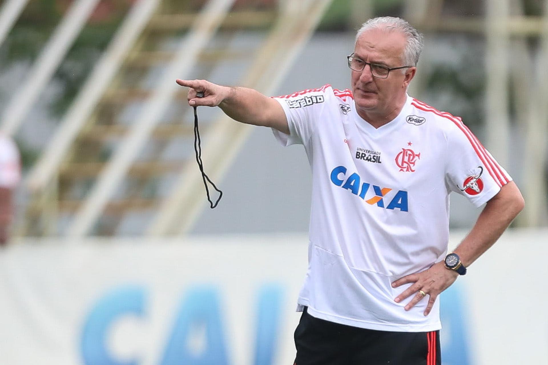 Dorival Júnior em seu primeiro treino no Flamengo