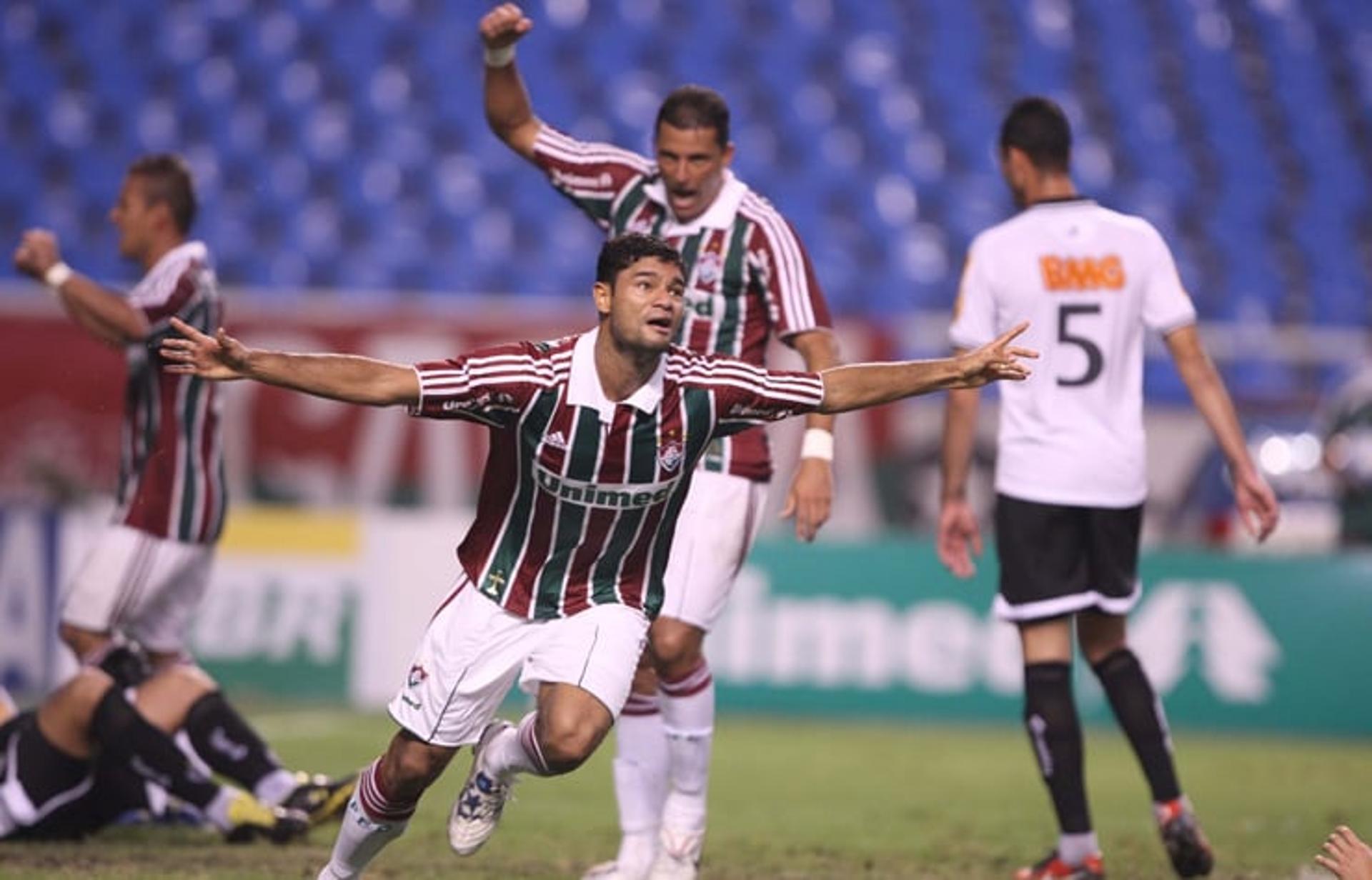 Gum no duelo do Fluminense contra o Atlético-MG em 2010, no Nilton Santos.