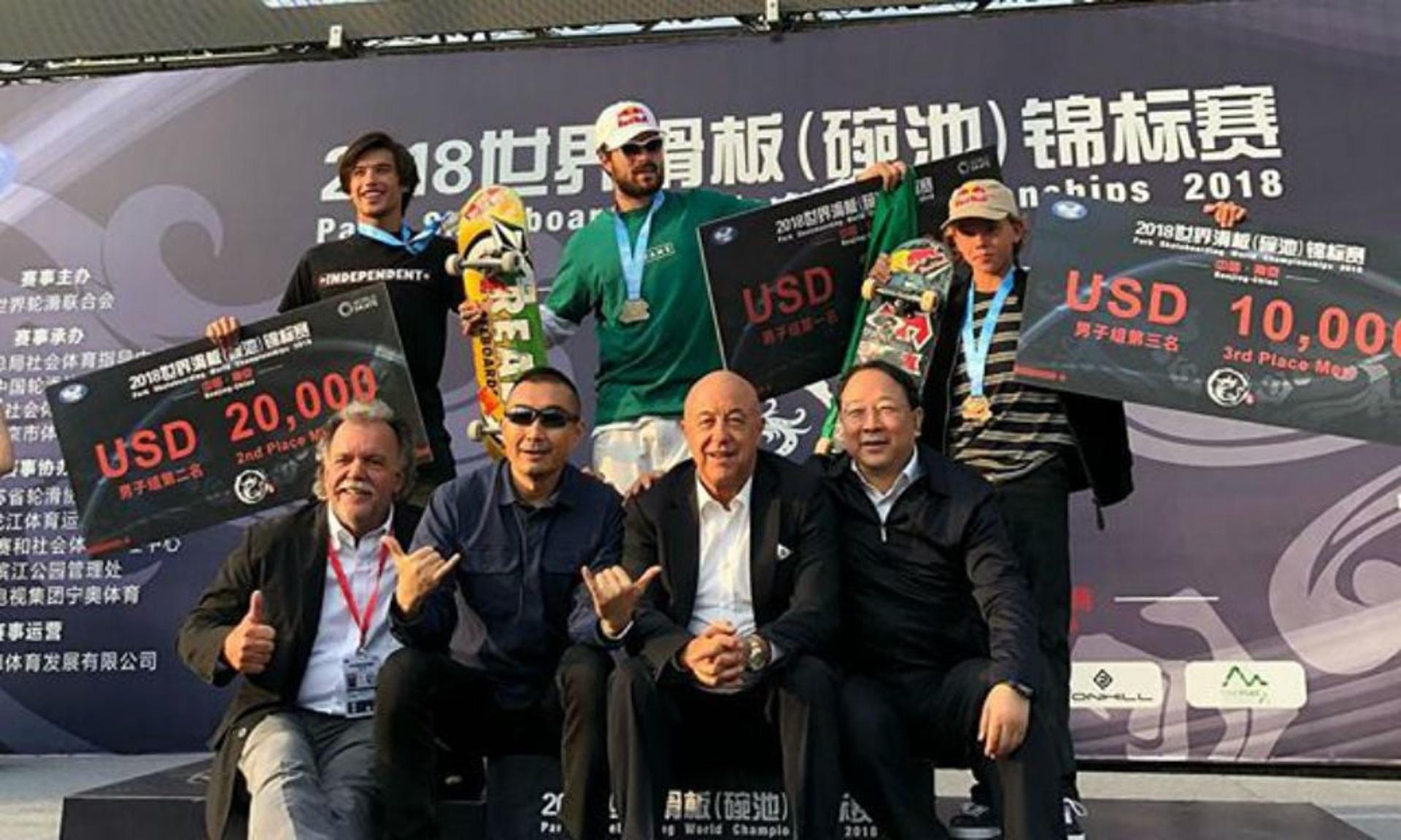 Pedro Barros é campeão do Mundial de Skate Park