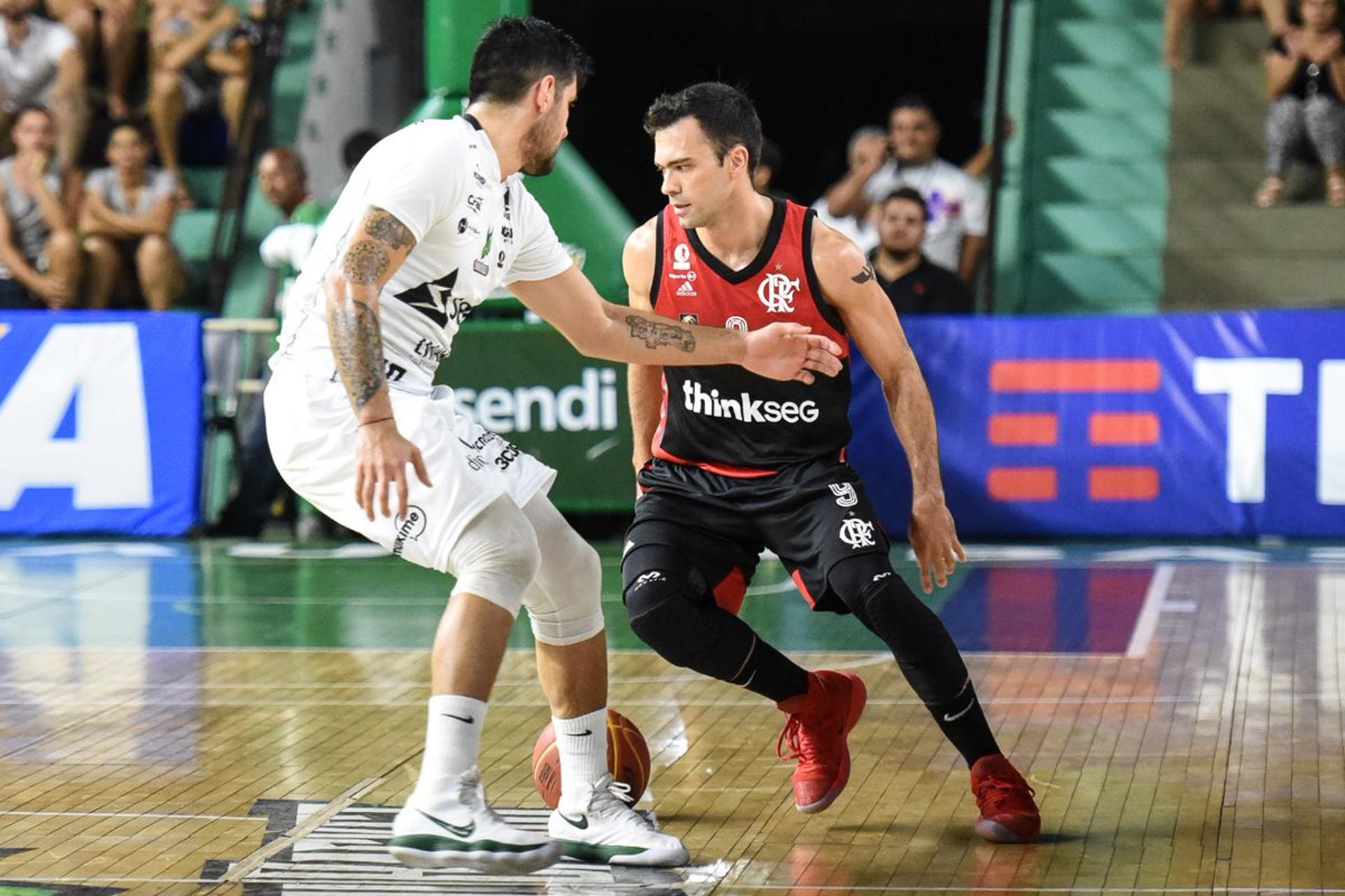 Bauru x Flamengo - NBB