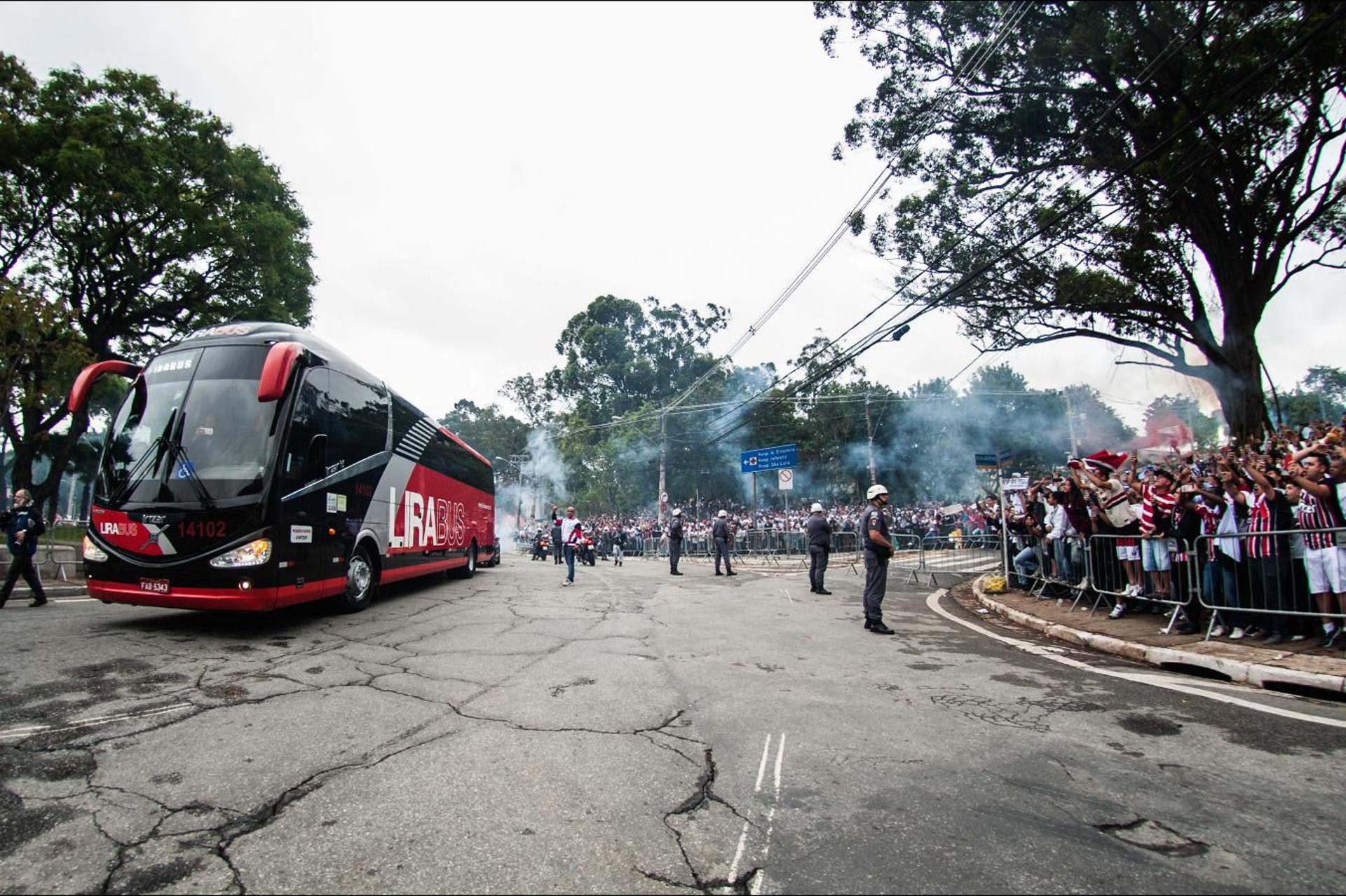 Ônibus - São Paulo - Morumbi