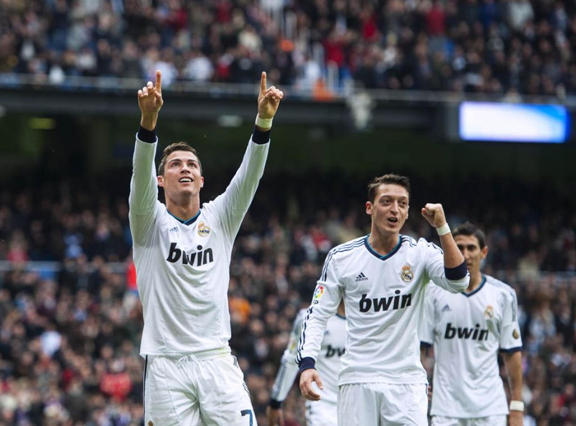 Cristiano Ronaldo e Mesut Ozil