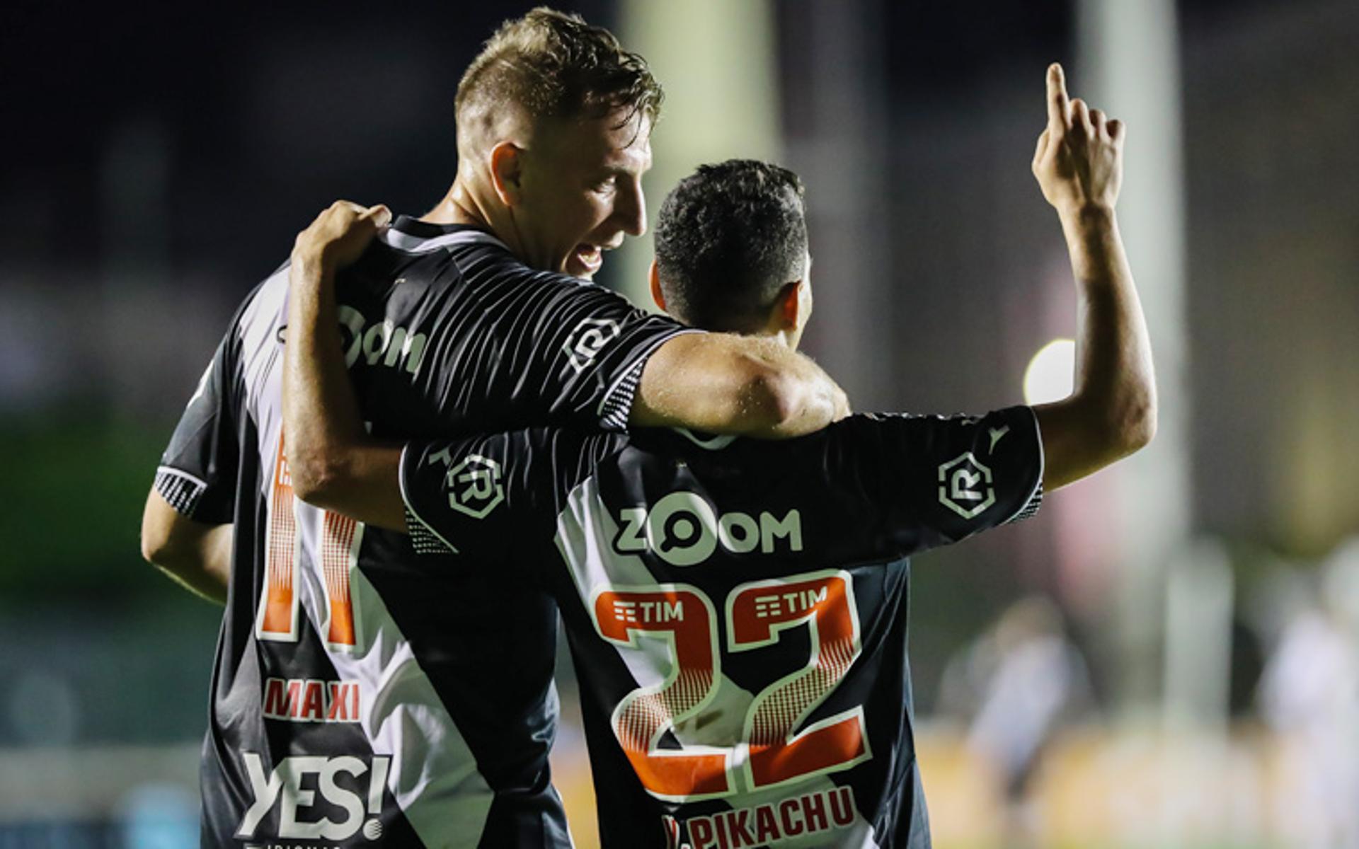 Yago Pikachu voltou a fazer um gol pelo Vasco após seis jogos sem marcar. Confira a seguir a galeria do LANCE!