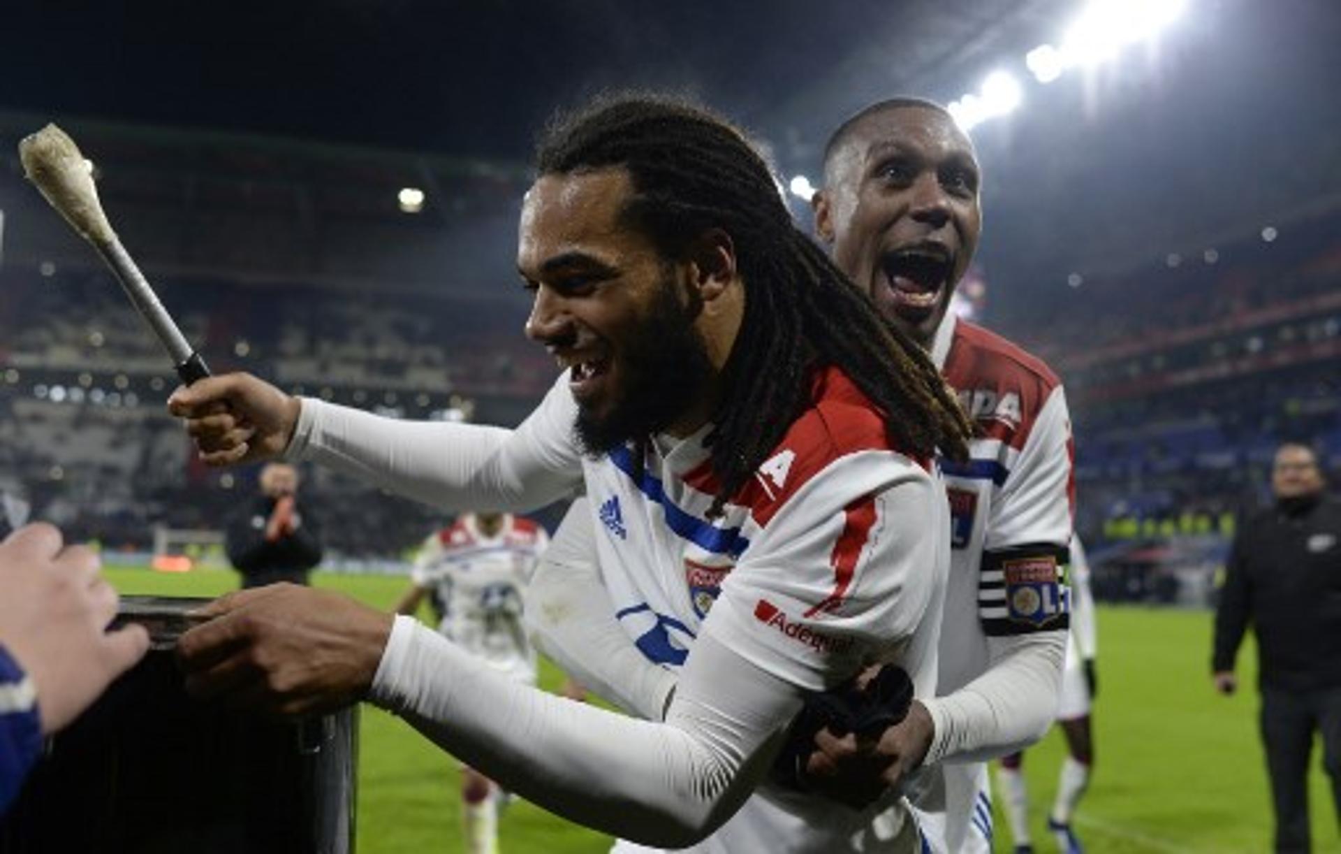 Denayer e Marcelo - Lyon x Saint-Étienne