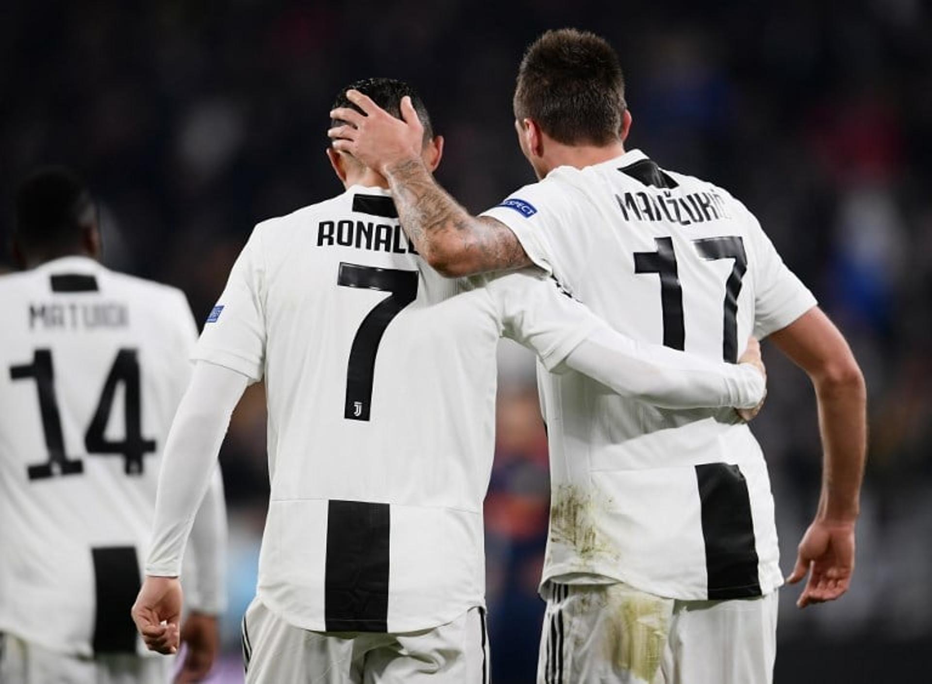 Mandzukic e Cristiano Ronaldo - Juventus x Valencia