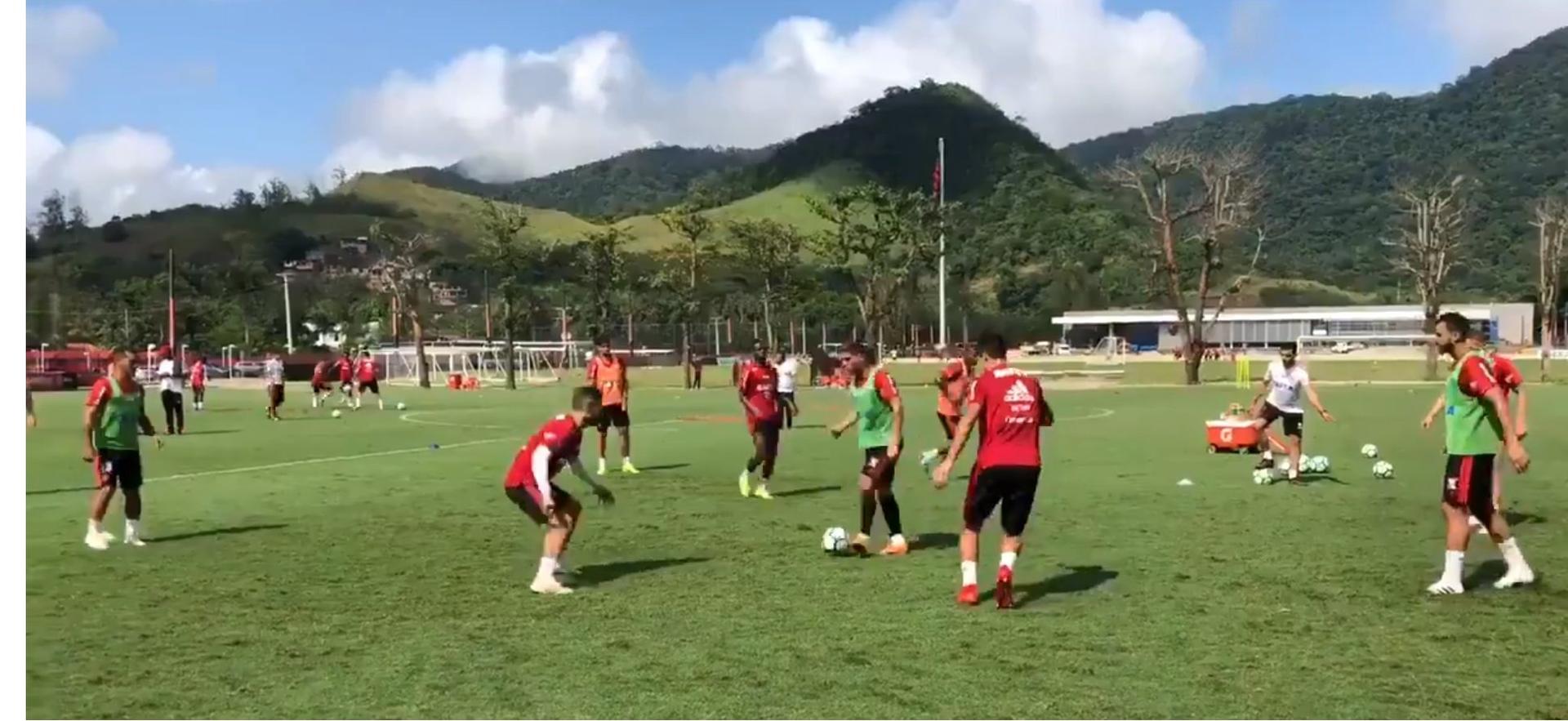 Flamengo se reapresenta após vitória sobre o Cruzeiro