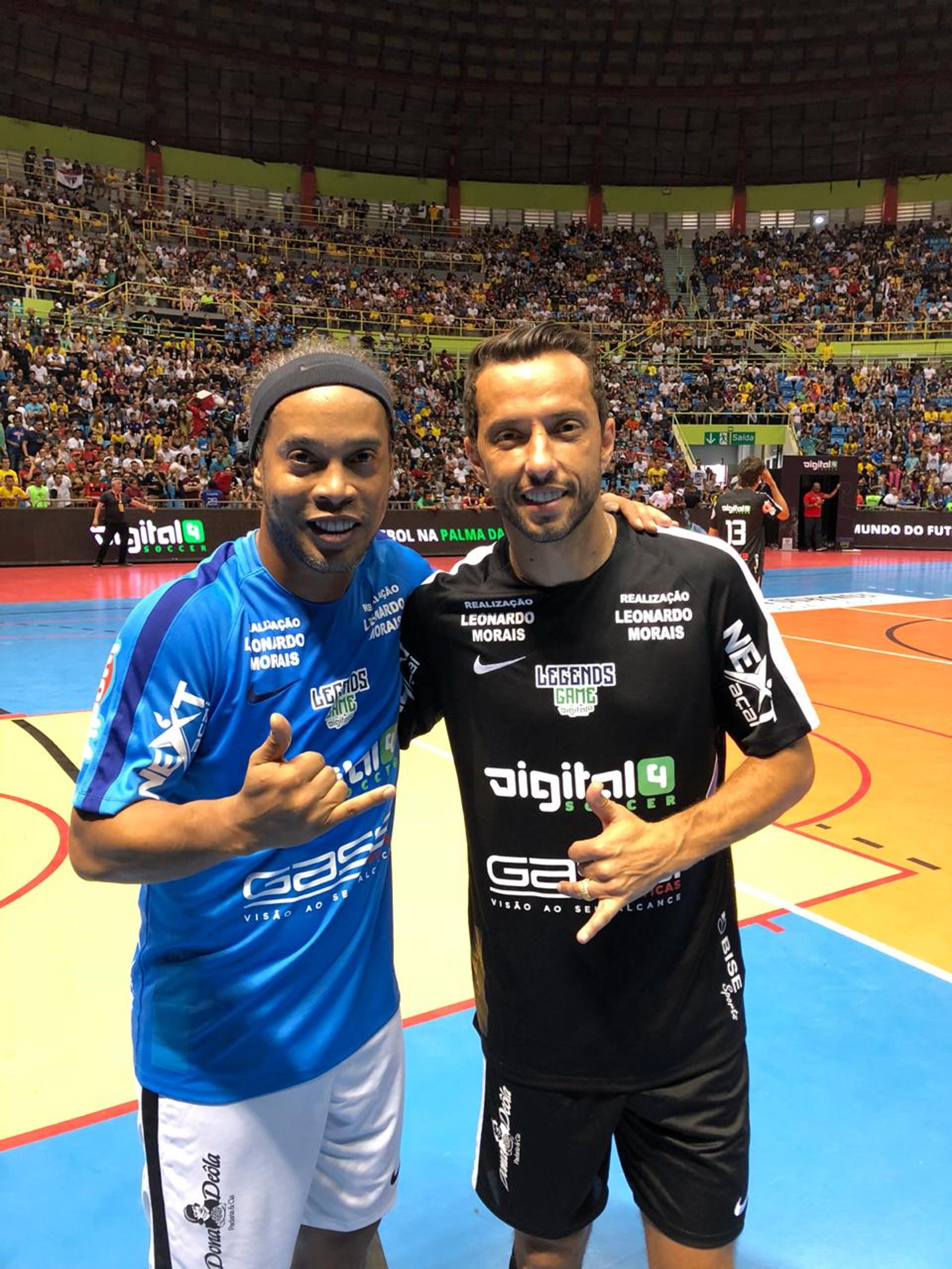 Nenê e Ronaldinho