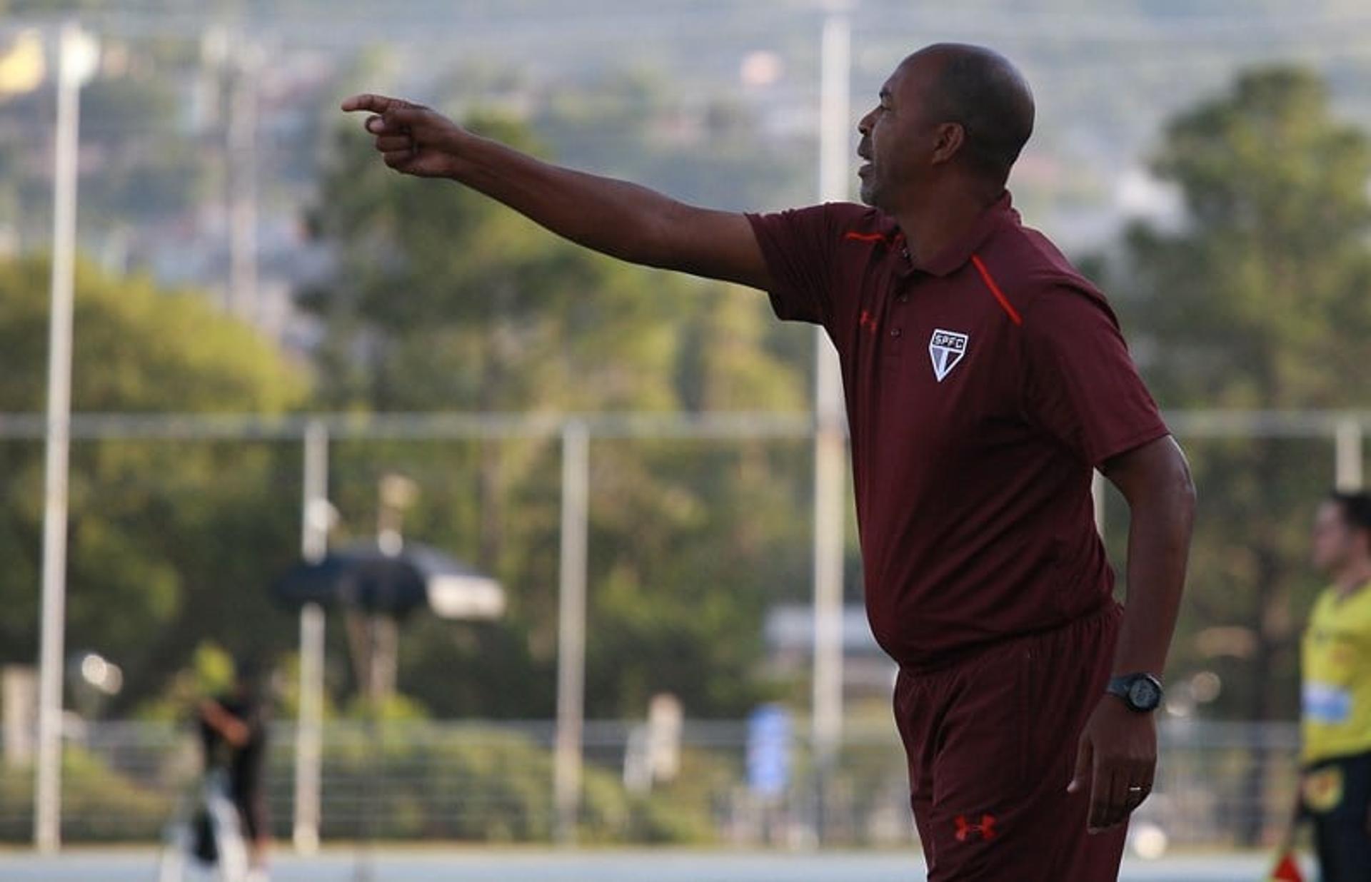 Orlando Ribeiro, técnico do sub-20 do São Paulo