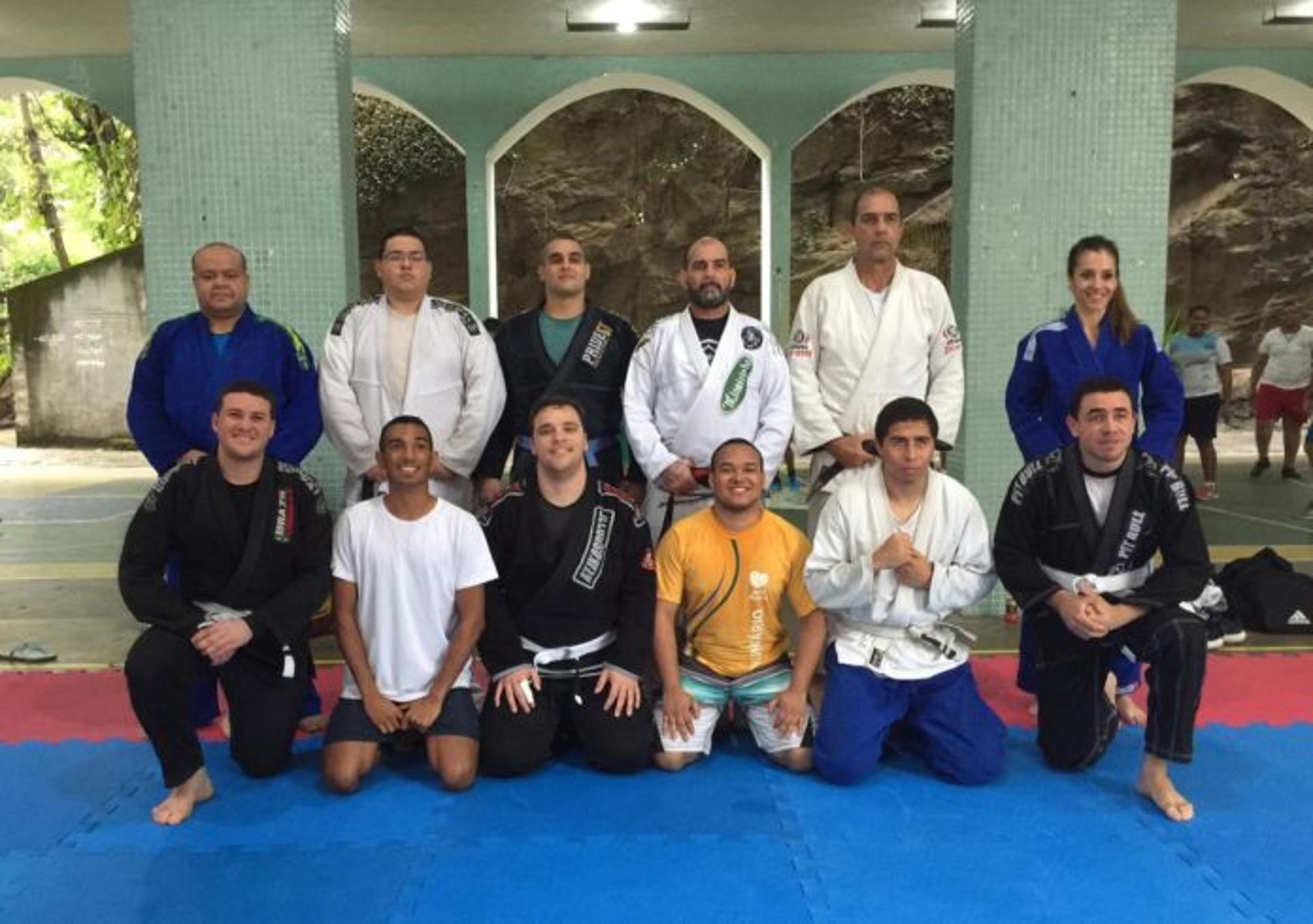 Mestre Sylvio Behring e o professor Helder Andrade são os responsáveis por comandar a palestra (Foto divulgação)