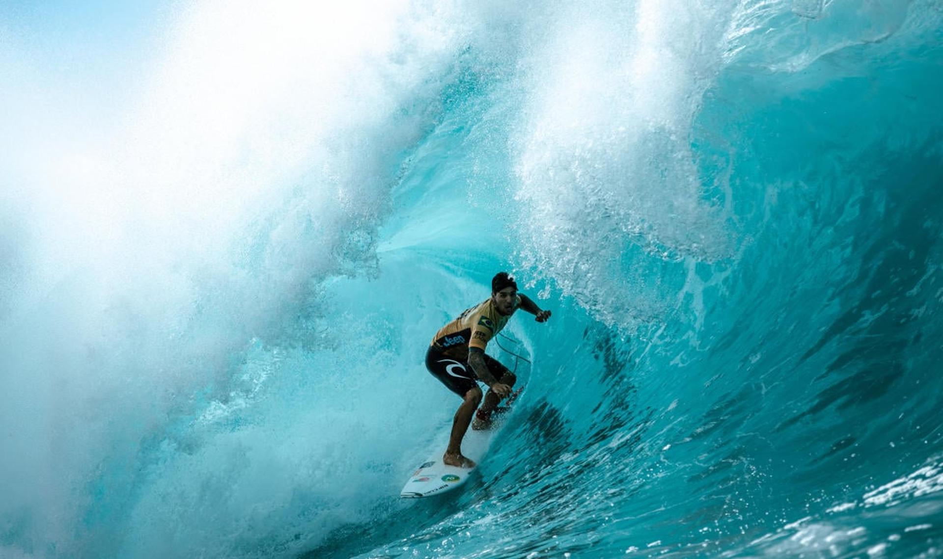 Gabriel Medina em Pipe