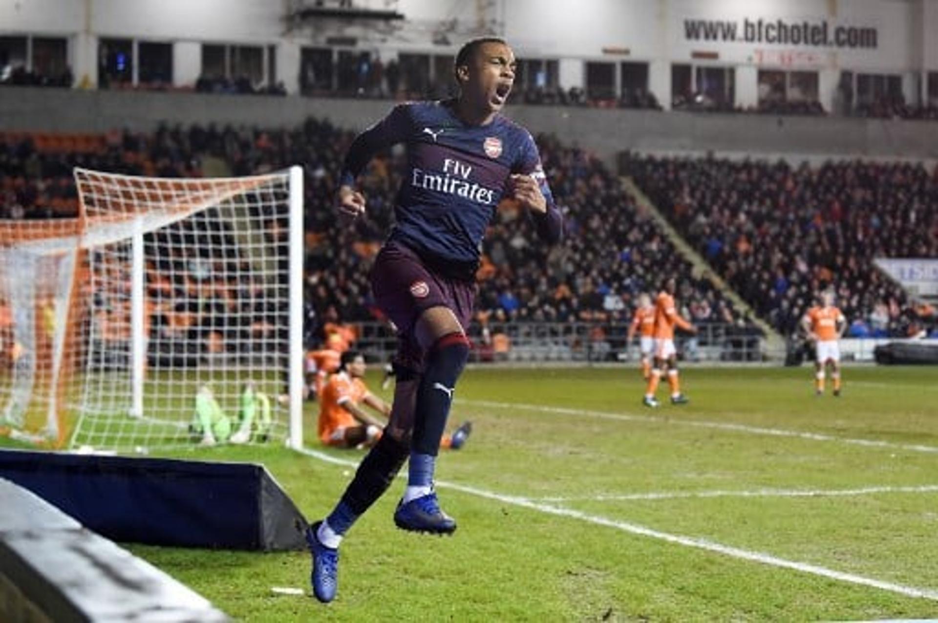 Willock - Blackpool x Arsenal