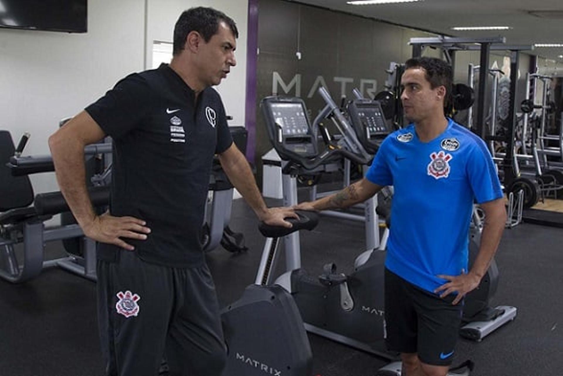 Jadson e Fábio Carille, no Corinthians