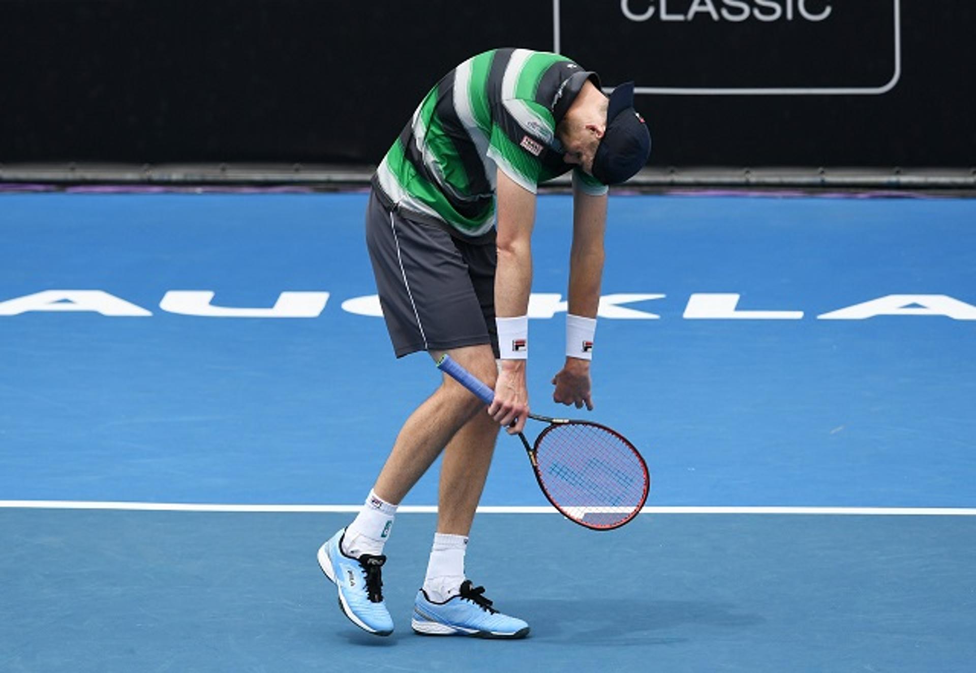 Isner perde na estreia em Auckland 2019