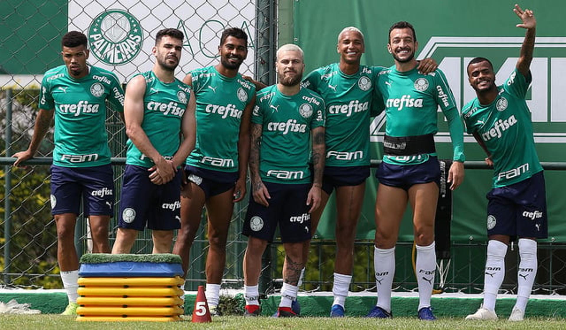 Jogadores terão mais um dia de trabalho em dois períodos na Academia de Futebol