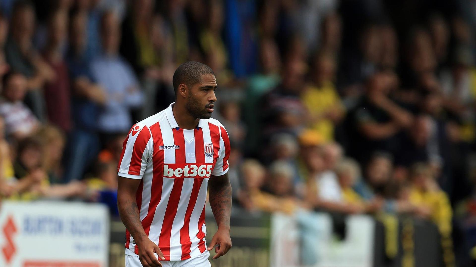 Glen Johnson anuncia aposentadoria