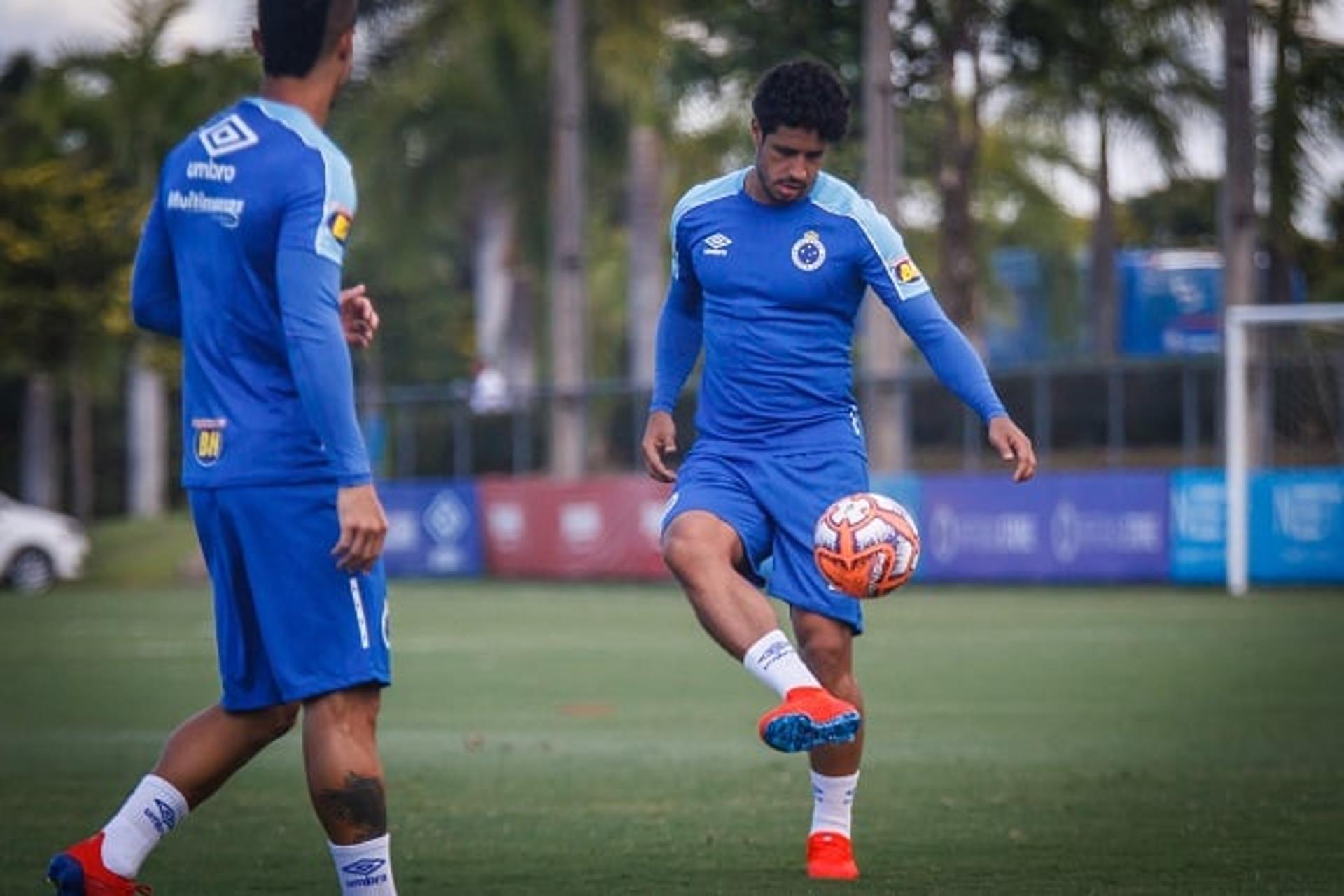 Levir cobrou dos jogadores mais concentração após o time estar à frente por duas vezes contra o Danúbio e ceder  empate