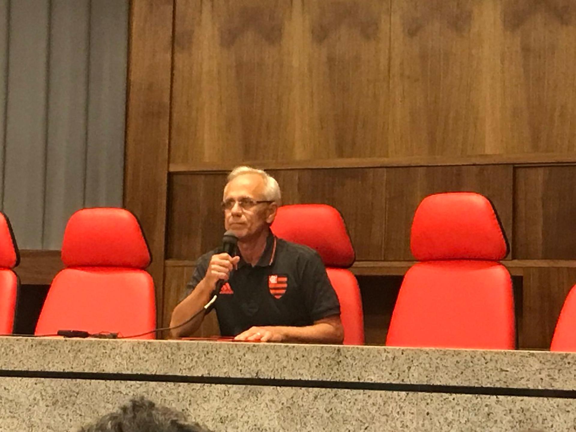 Reinaldo Belotti fez um pronunciamento na Gávea na tarde deste sábado