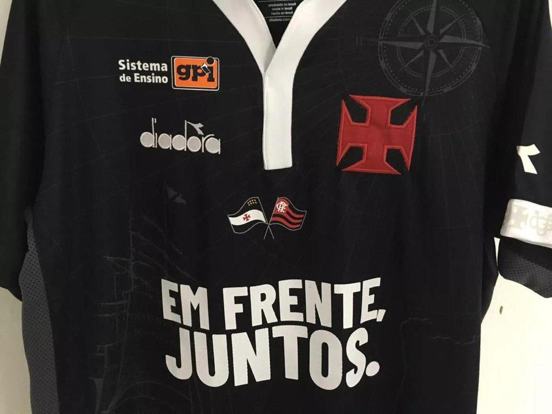 Camisa - Vasco - Flamengo