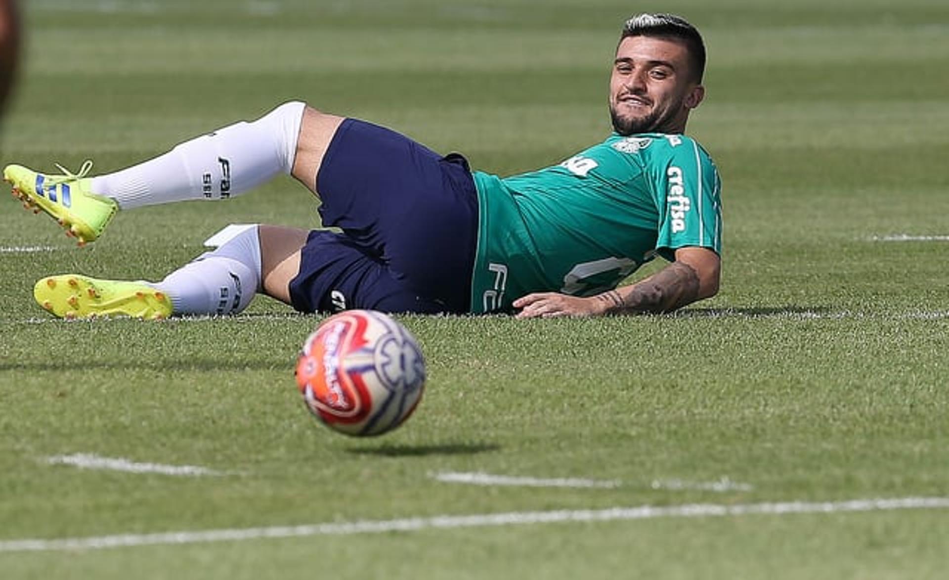 Victor Luis agora tem contrato com o Palmeiras até dezembro de 2022