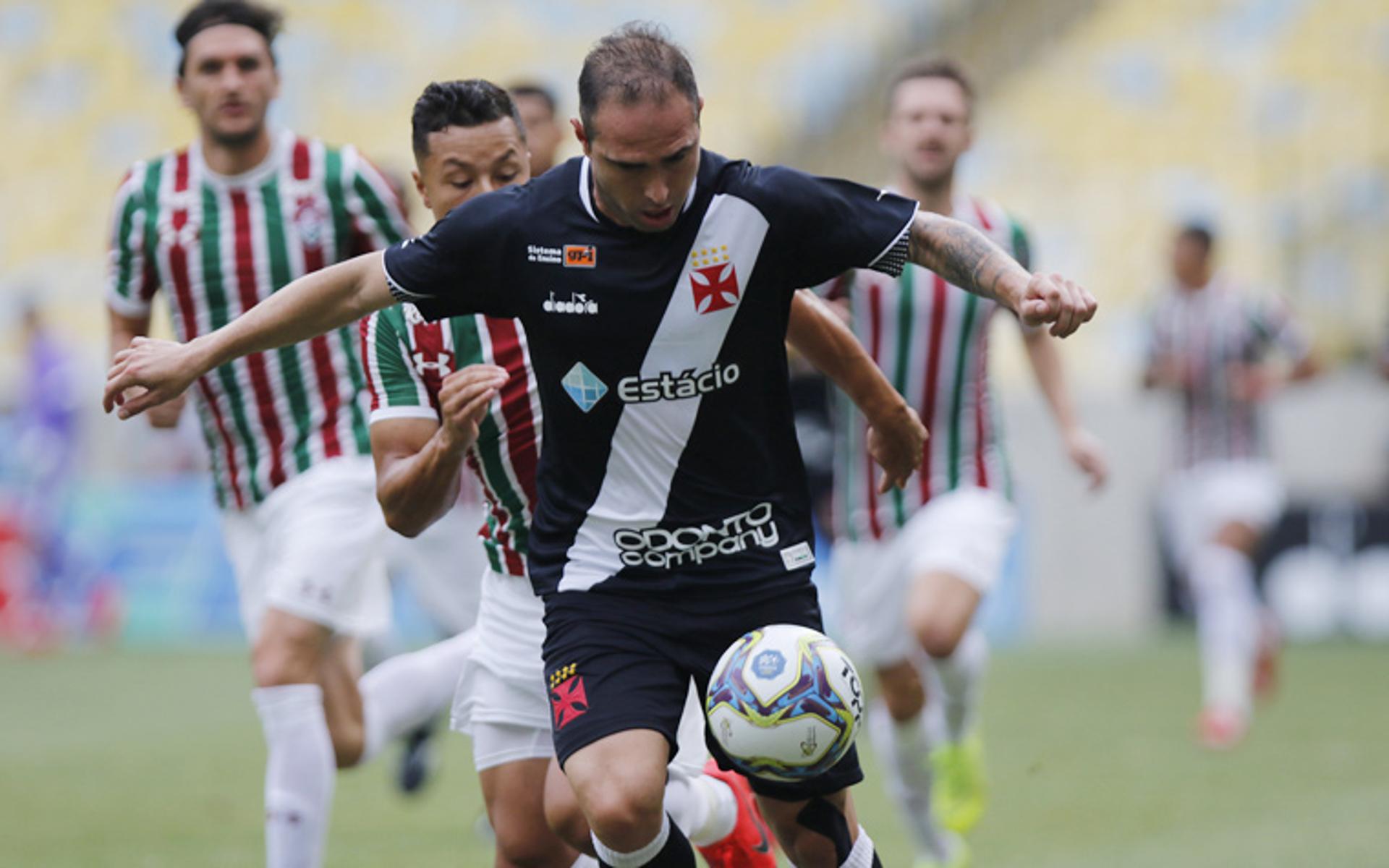 Confira a seguir as imagens da final da Taça Guanabara, disputada na tarde deste domingo, entre Vasco e Fluminense