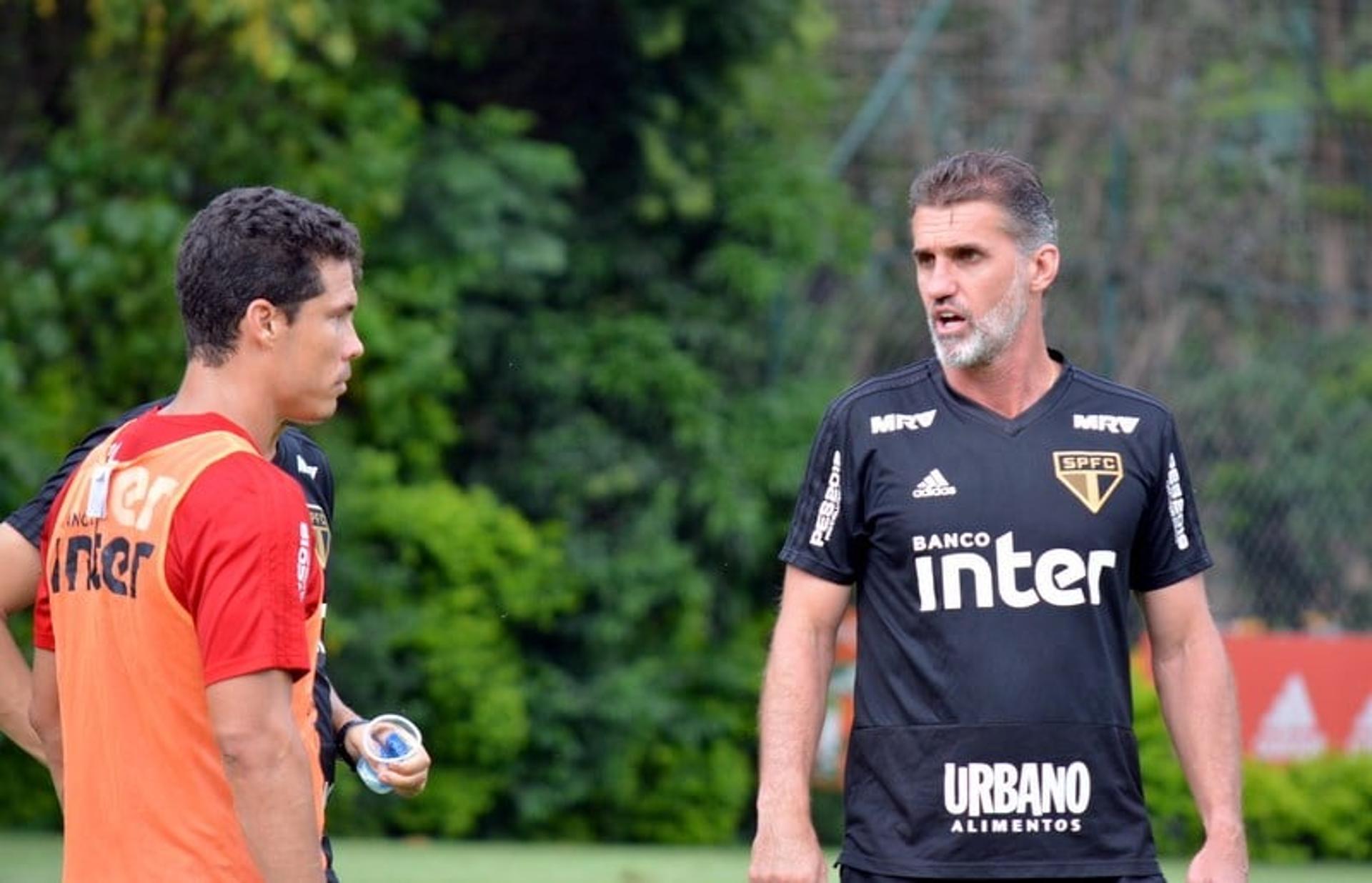 Hernanes e Vagner Mancini