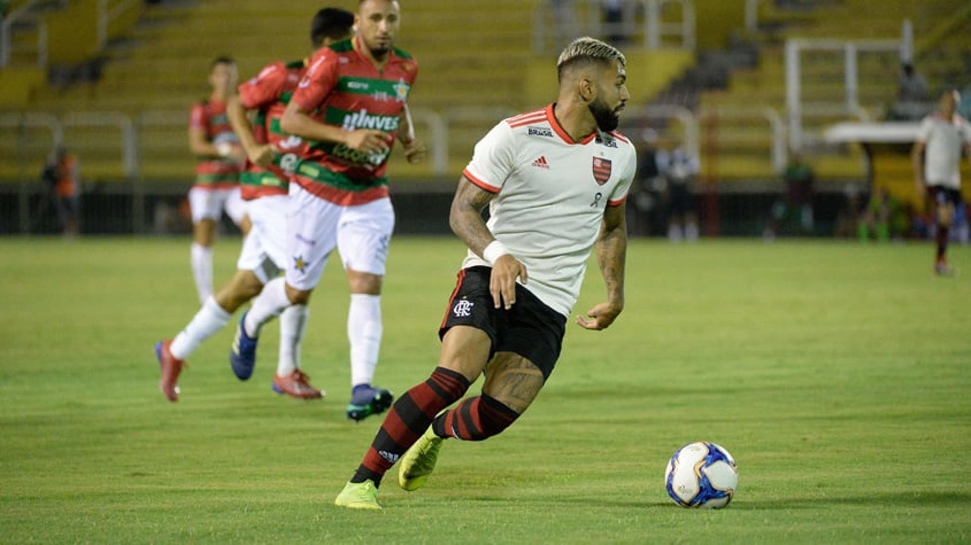 Portuguesa x Flamengo Gabigol