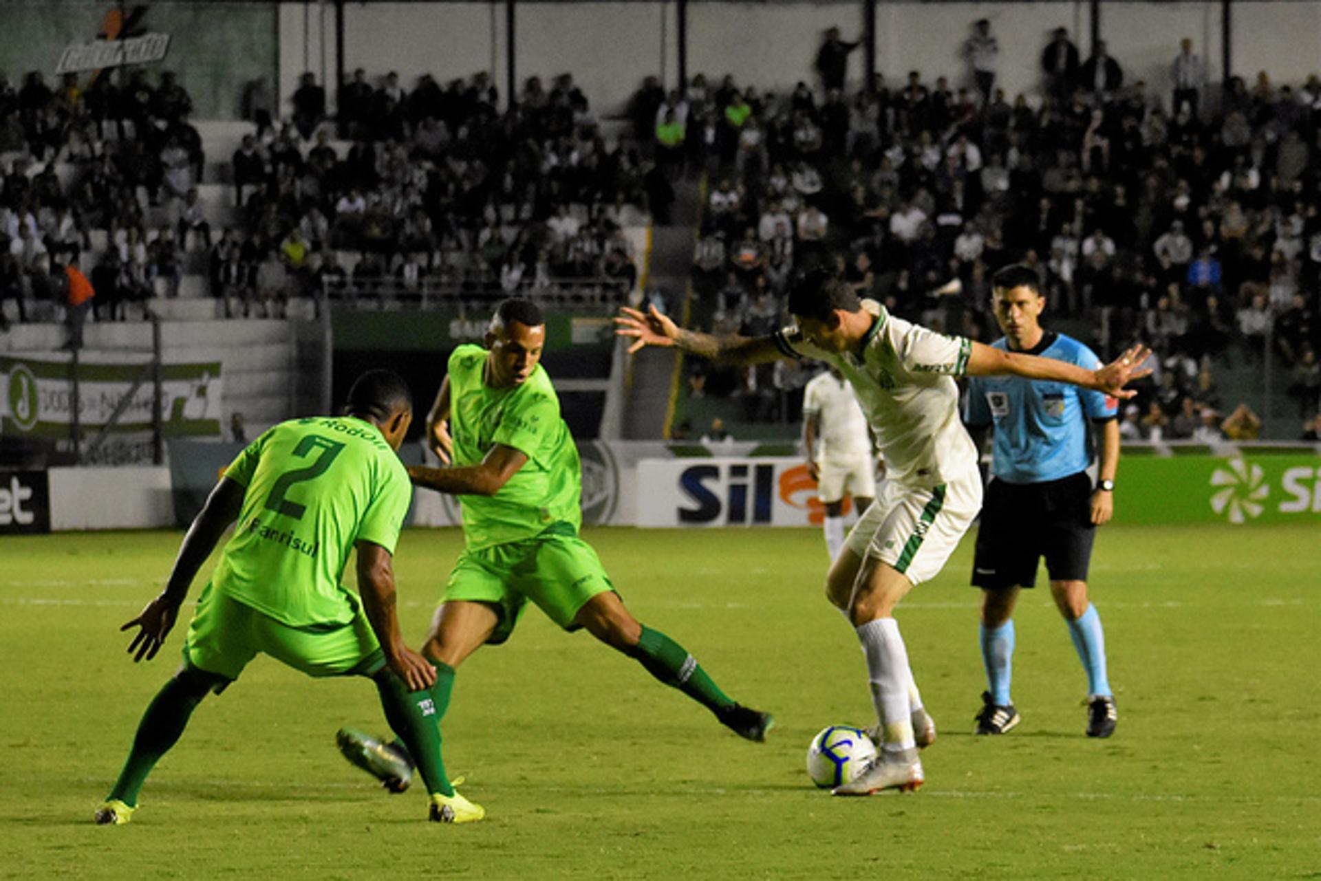 A derrota do Coelho para a equipe gaúcha tirou a chance dos mineiros de reforçar o caixa