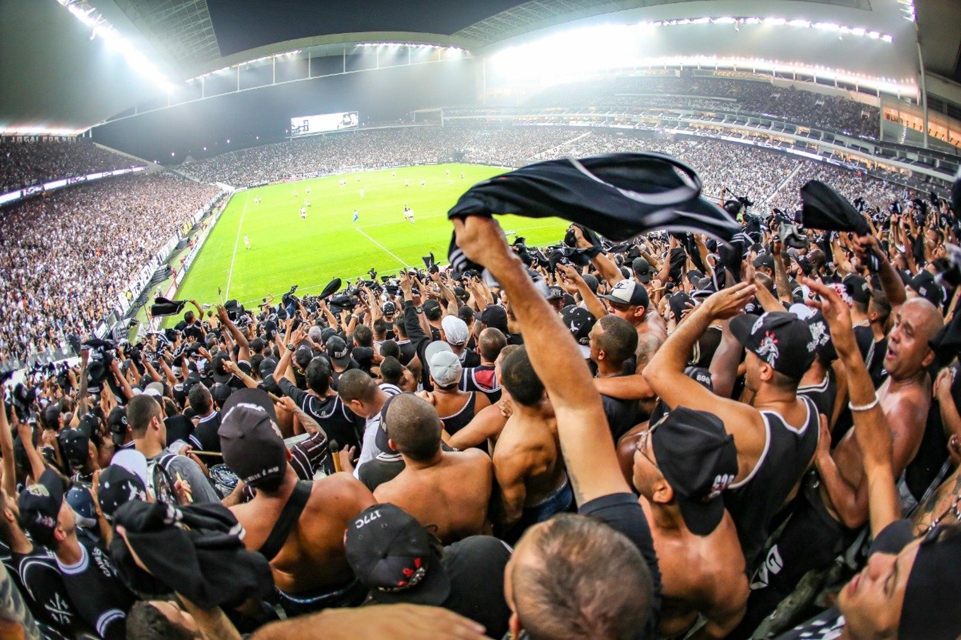 Fiel torcida Arena