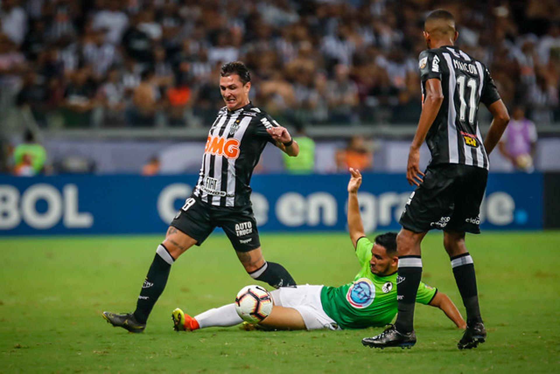 Vinicius diz que o time vai ficar atento o tempo todo para não repetir os erros do jogo com o Zamora