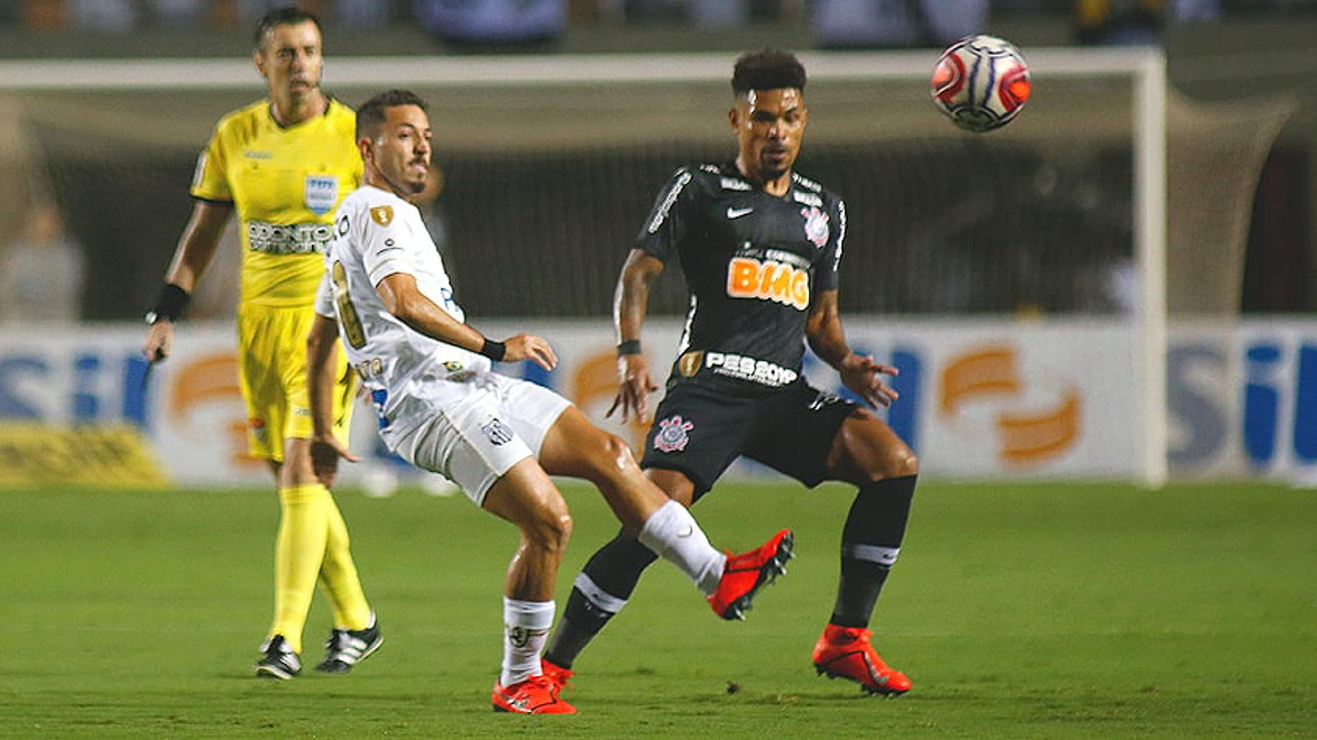 Santos x Corinthians Jean Mota e Junior Urso