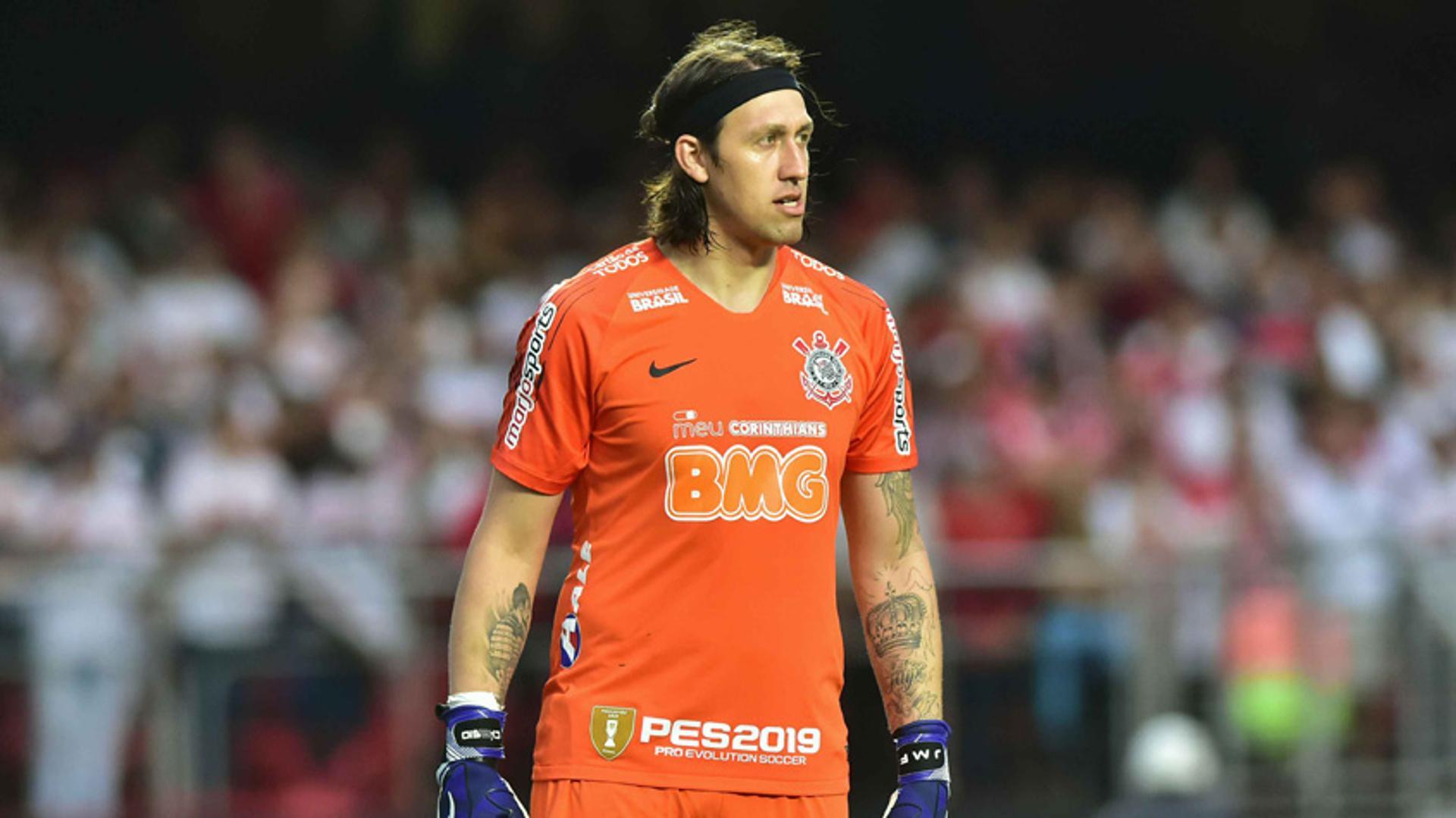 Cássio é ídolo da torcida corintiana. O goleiro vem mantendo um nível excelente na meta do Timão. Recentemente, renovou o contrato até 2022.