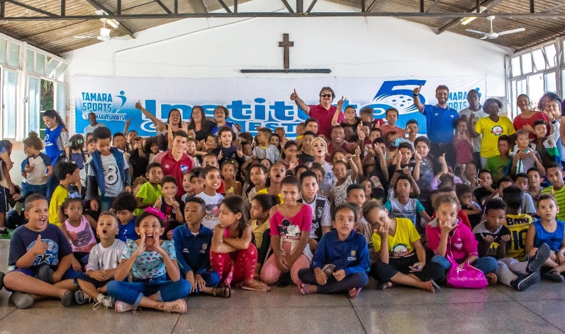 A ação foi realizada em parceria com o Nacional-URU com o braço social do clube, o Insituto Cinco Estrelas