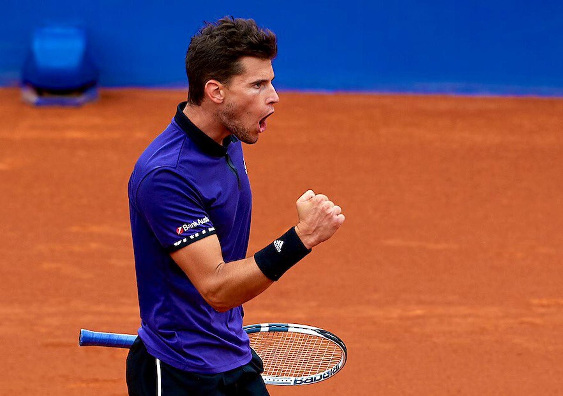 Dominic Thiem celebra vitória diante de nadal