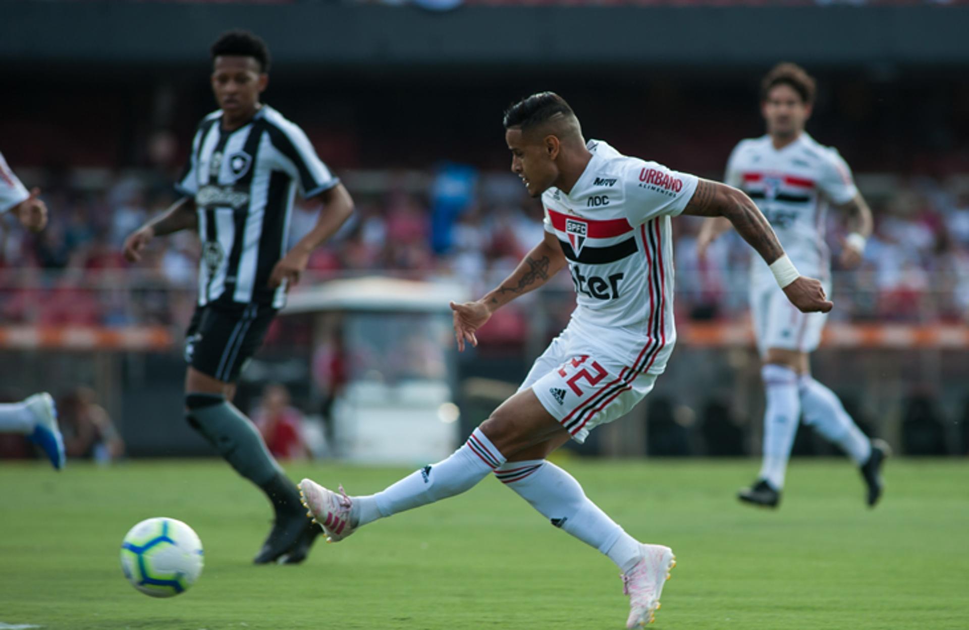 São Paulo x Botafogo - Everton