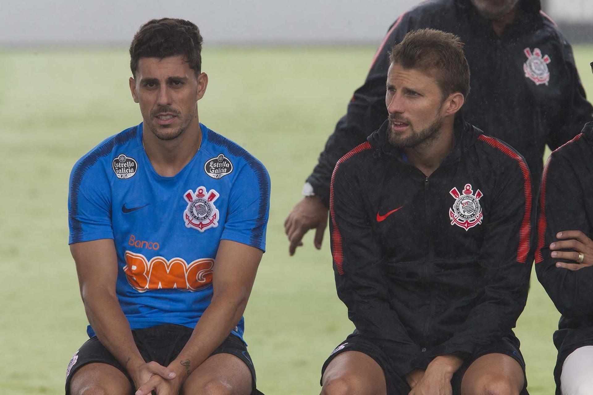 Danilo Avelar e Henrique