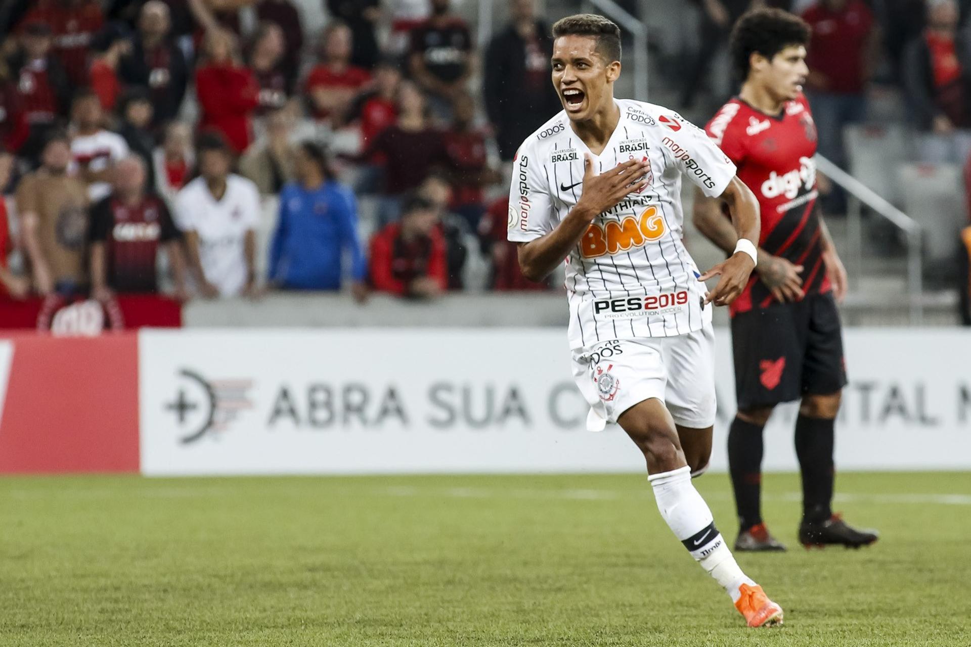 Athletico-PR x Corinthians - Pedrinho