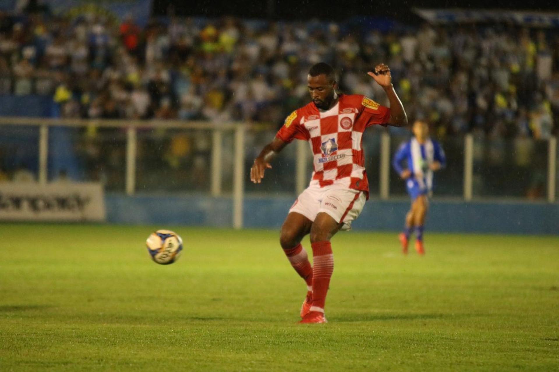 Reynaldo espera que primeira vitória do Tombense seja o início da reação na Série C