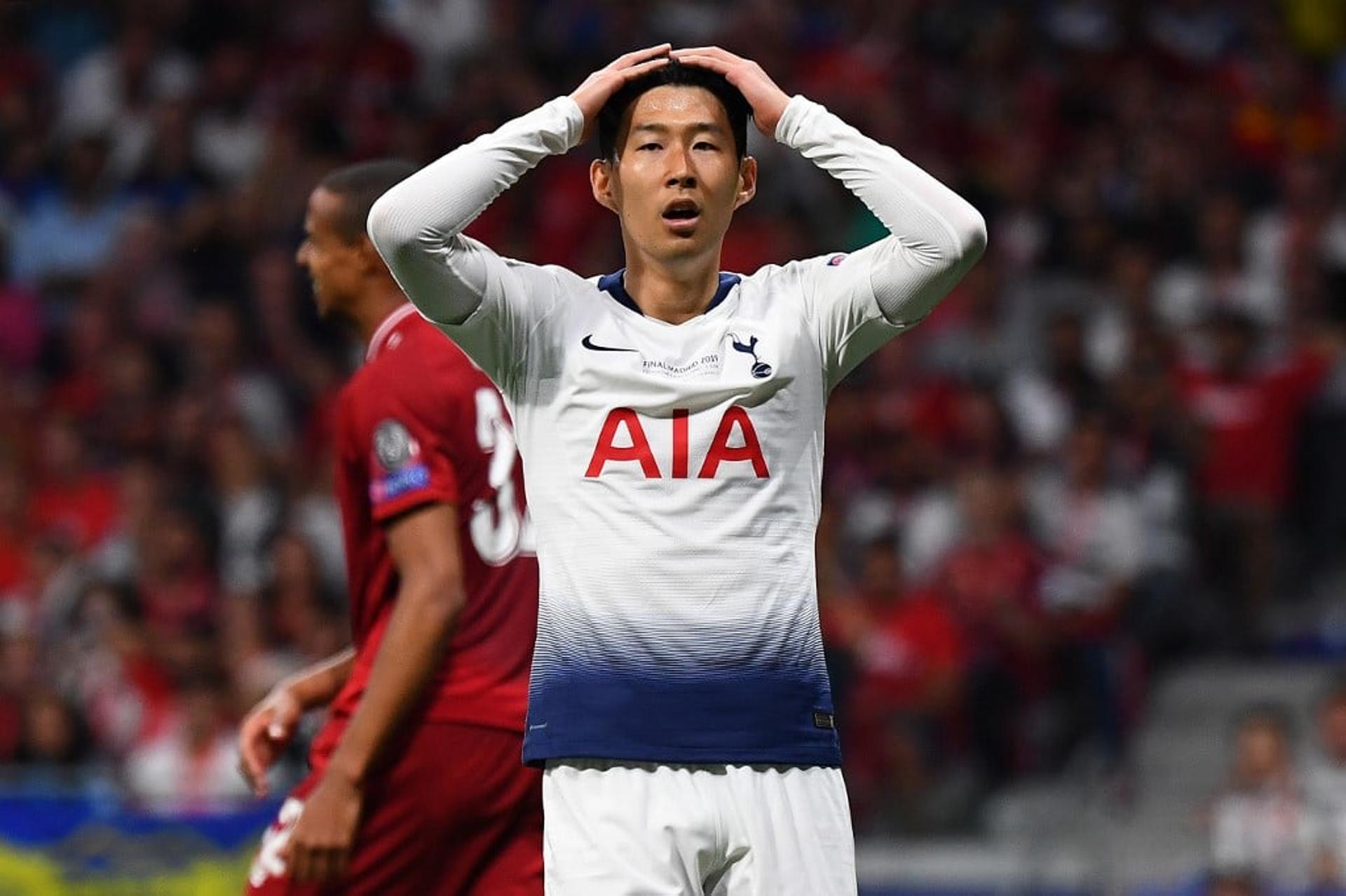 O sul-coreano Son foi o melhor jogador do Tottenham na final perdida para o Liverppol, em Madrid. O atacante tentou de todas as formas, na armação ofensiva e também nas conclusões. Sissoko, que fez pênalti logo no início, foi o pior (notas por João Vitor Castanheira)&nbsp;