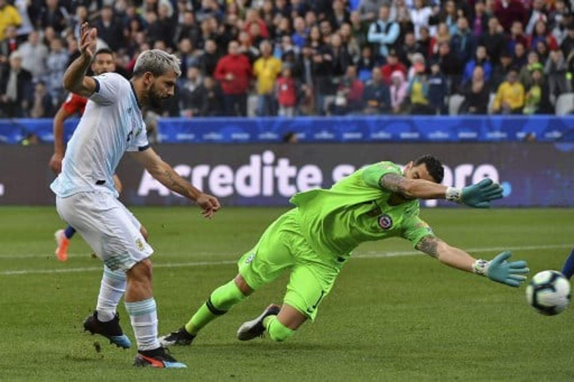 Argentina x Chile - Aguero