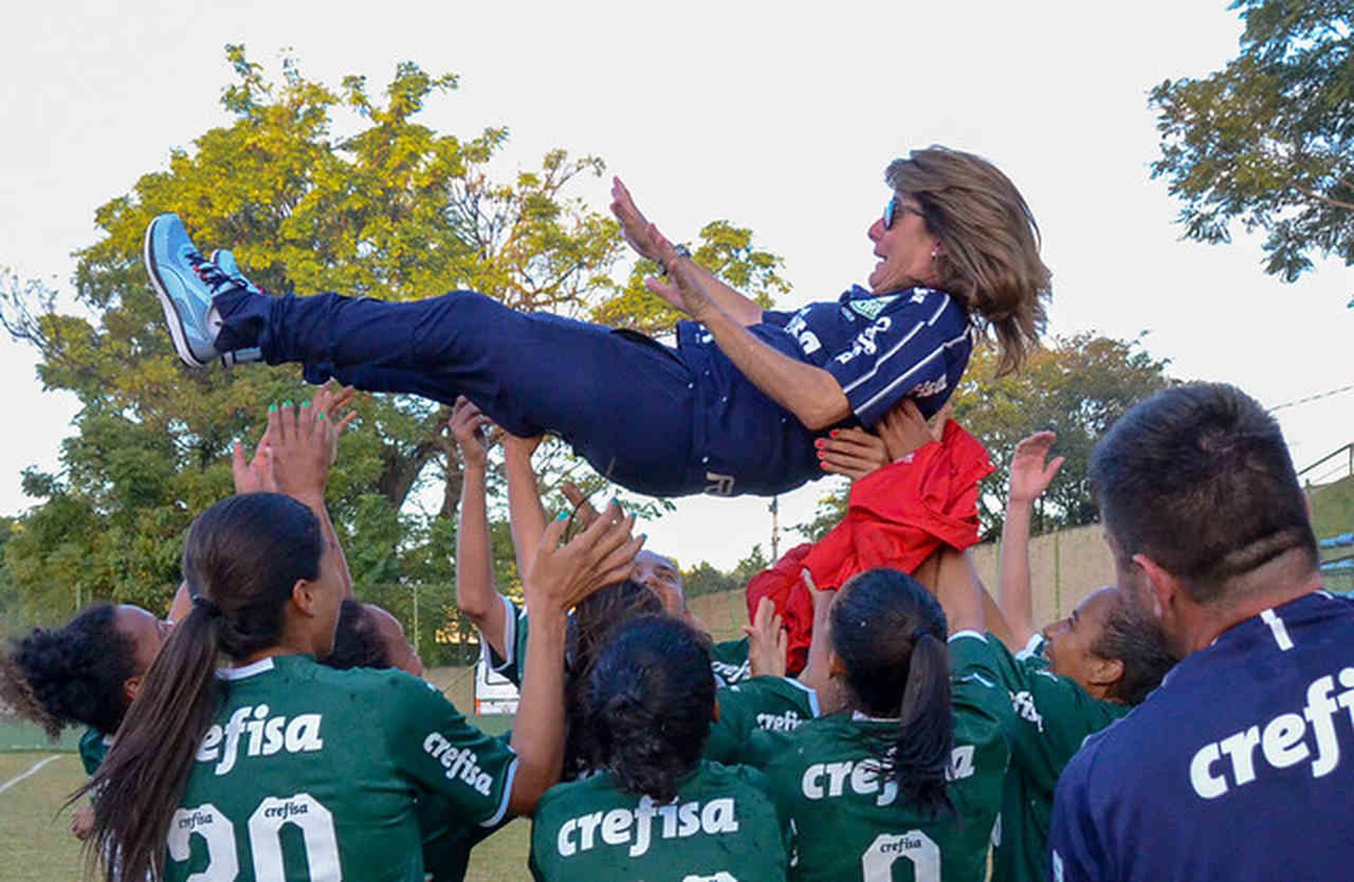 Ana Lúcia Gonçalves