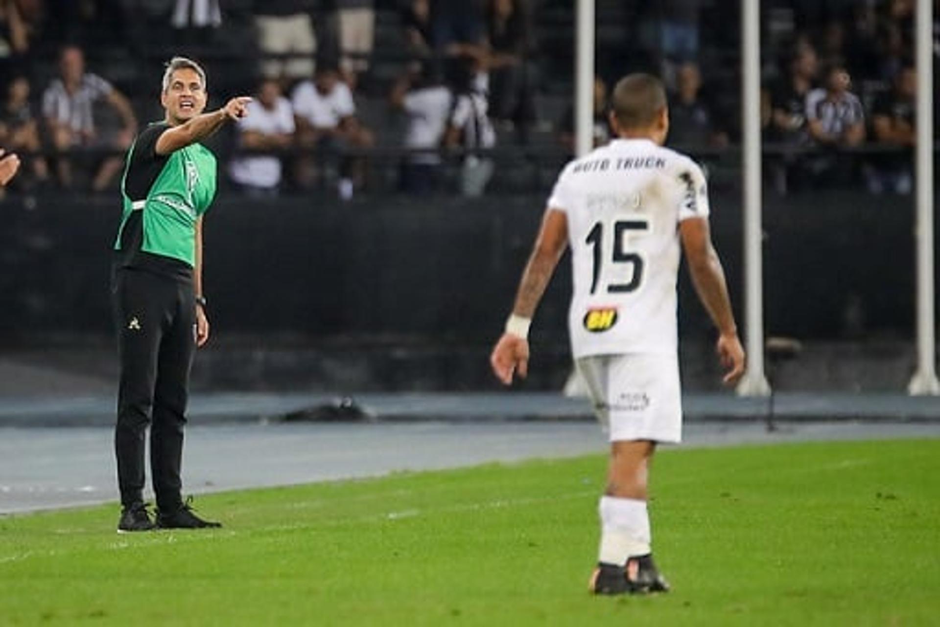 Rodrigo Santana disse que o time poderia ter vencido de mais, mas p 1 a 0 foi "goleada"