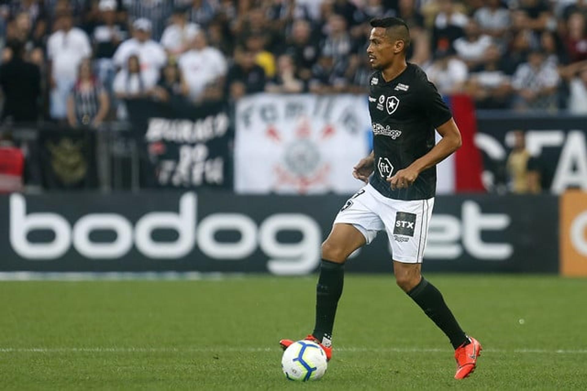 Corinthians x Botafogo - Cícero