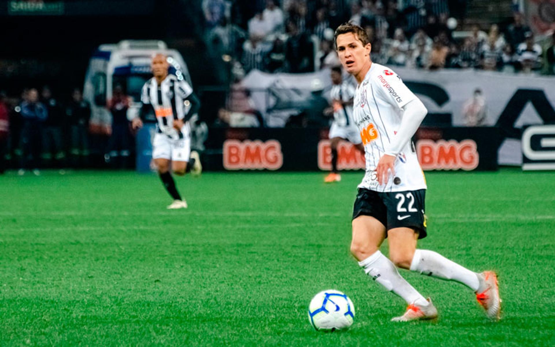 Corinthians x Atlético-MG - Mateus Vital