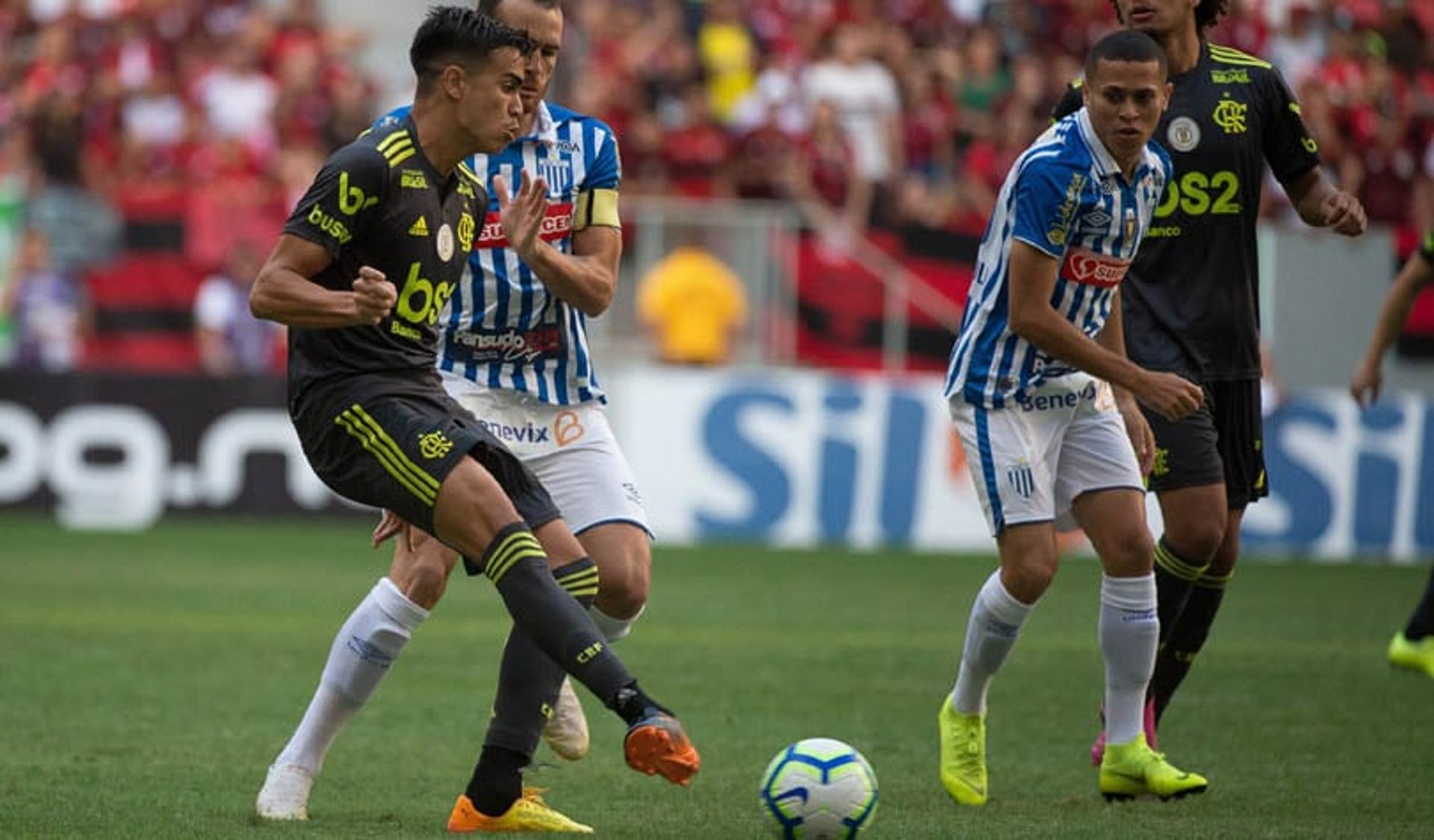 Avaí x Flamengo - Renier