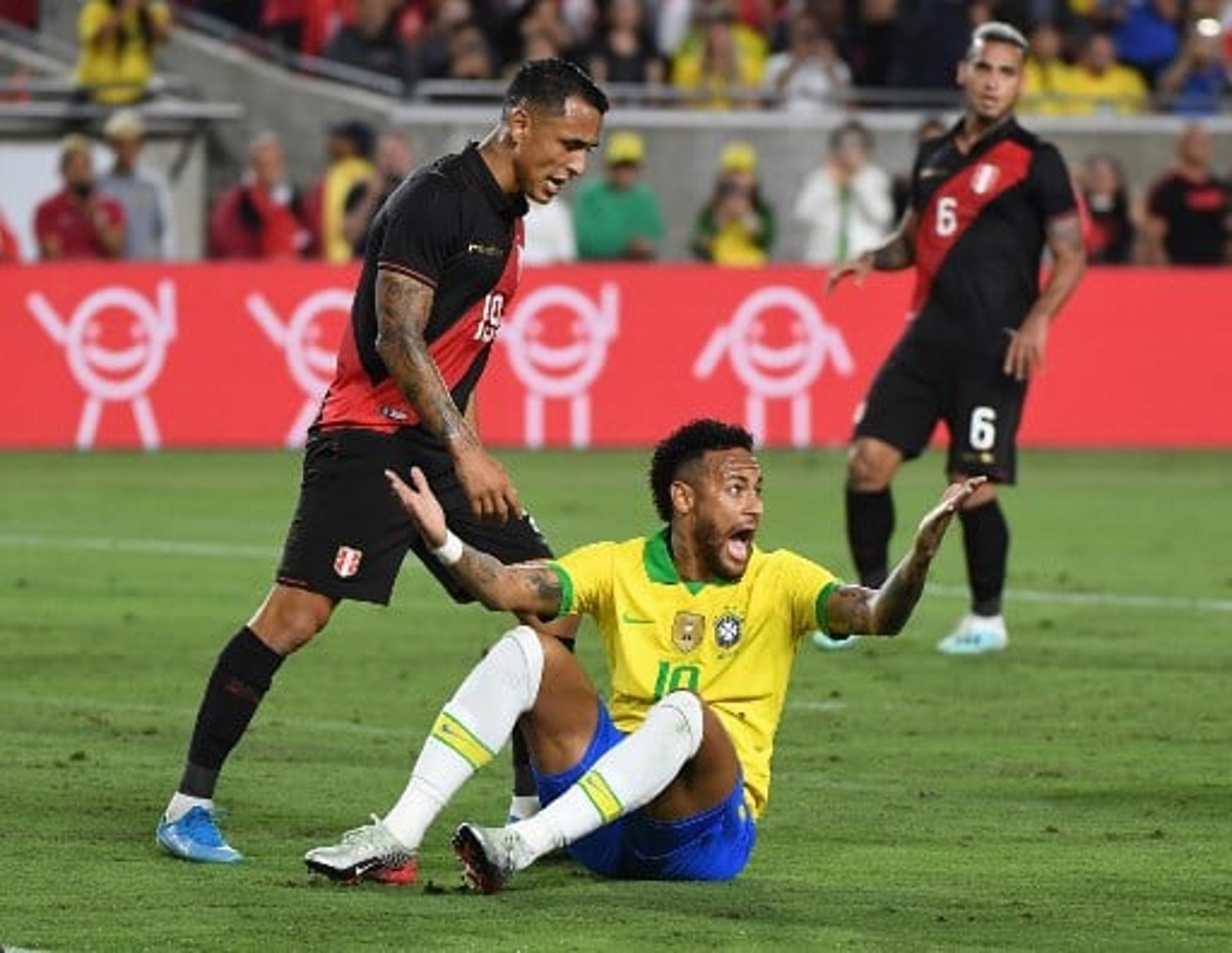 Neymar - Brasil x Peru