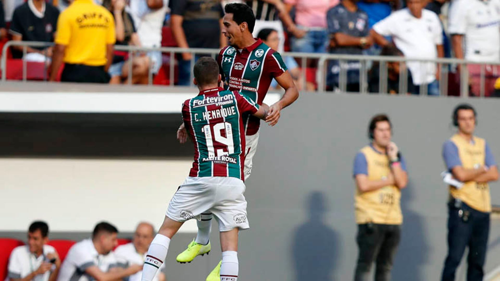 Confira a seguir a galeria especial do LANCE! com imagens da vitória do Fluminense sobre o Corinthians