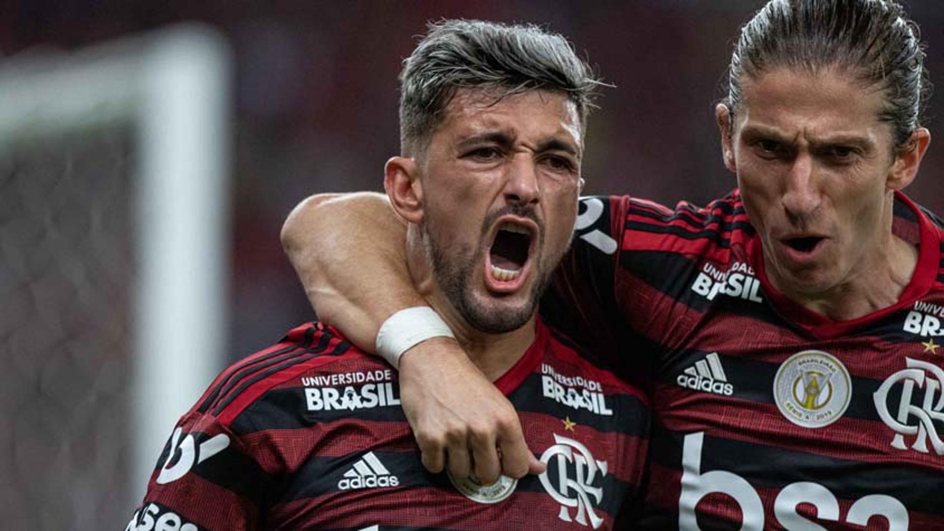 Gol, assistência e a maior nota no jogo desta quarta-feira! Arrascaeta deu o tom na vitória do Flamengo por 3 a 1 sobre o Internacional. O Uruguaio comandou as ações do Rubro-Negro no Maracanã e foi o grande destaque da noite. Confira a análise e notas do L! (Carlos Bandeira de Mello - carlosandrade@lancenet.com.br):