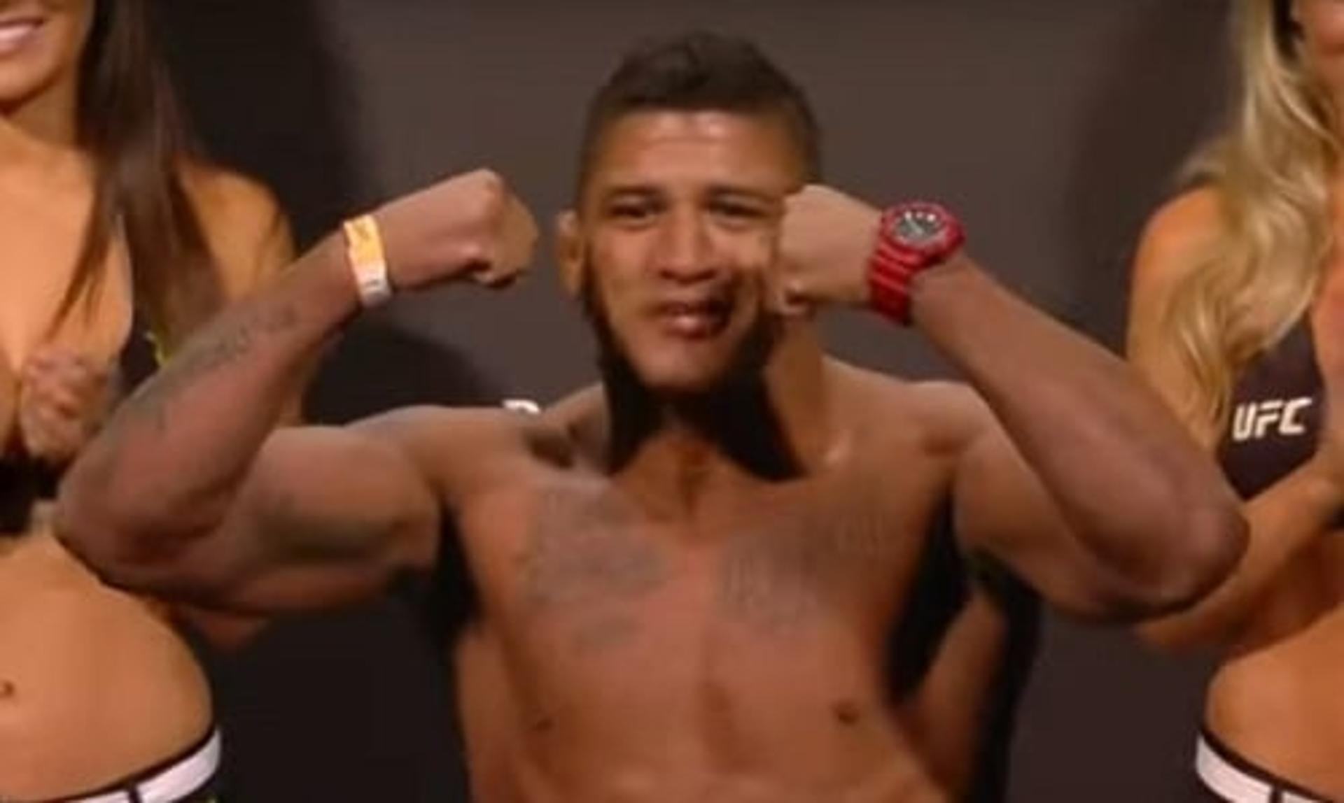 Gilbert Durinho entrou no card há cerca de 15 dias e ficou dentro do limite dos meio-médios (Foto: Reprodução/YouTube/UFC)